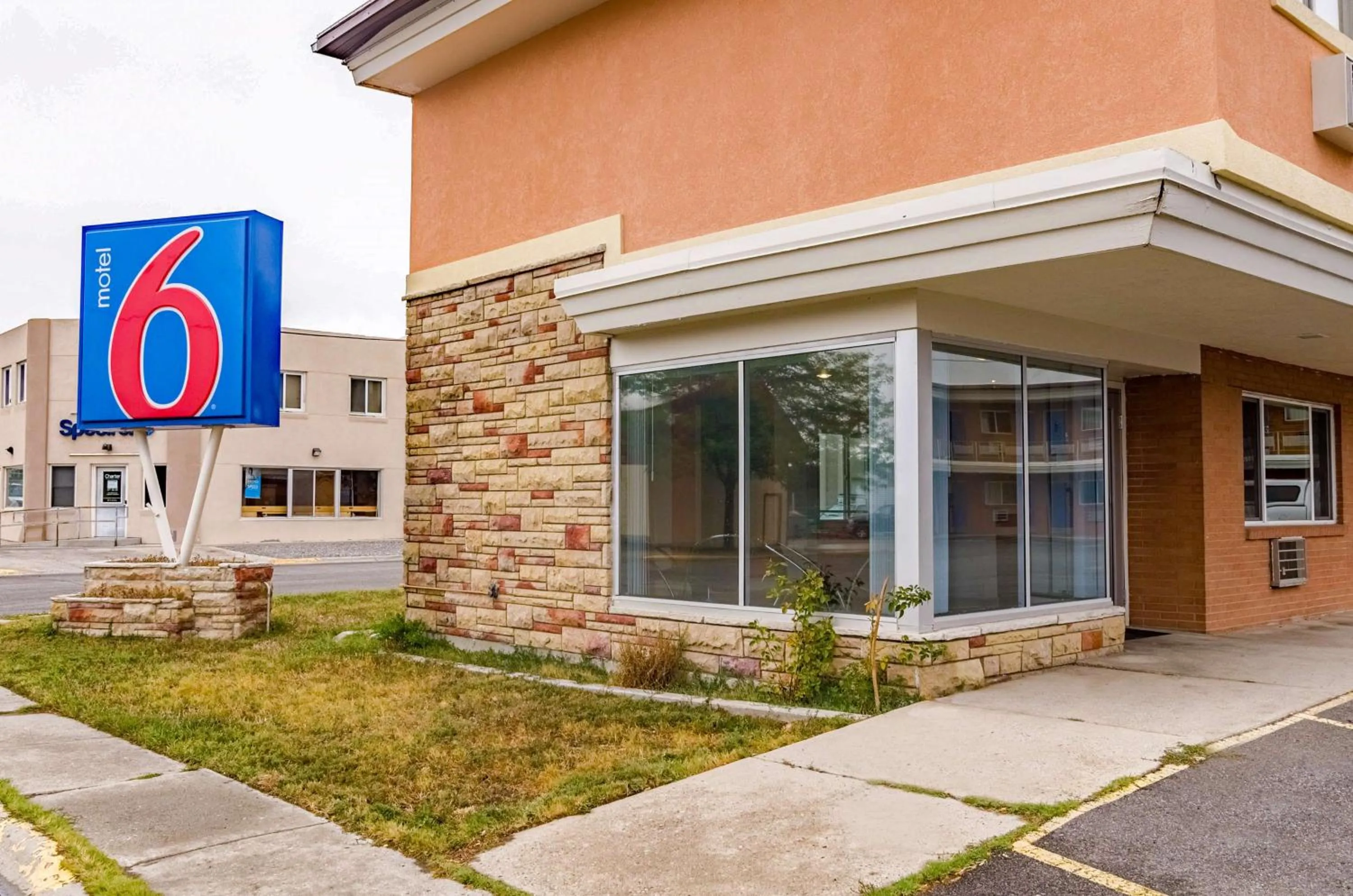 Property building in Motel 6 Riverton WY