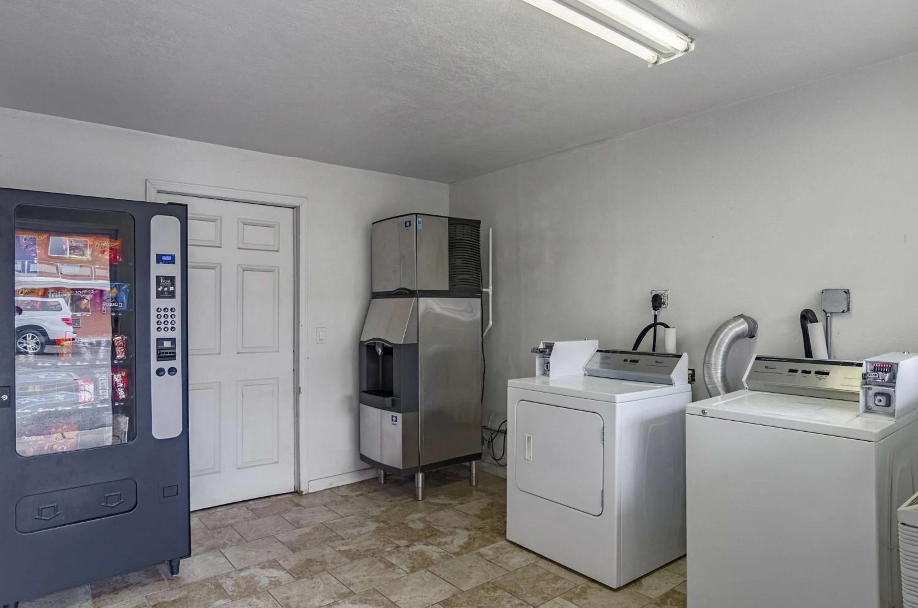 Property building in Motel 6 Riverton WY