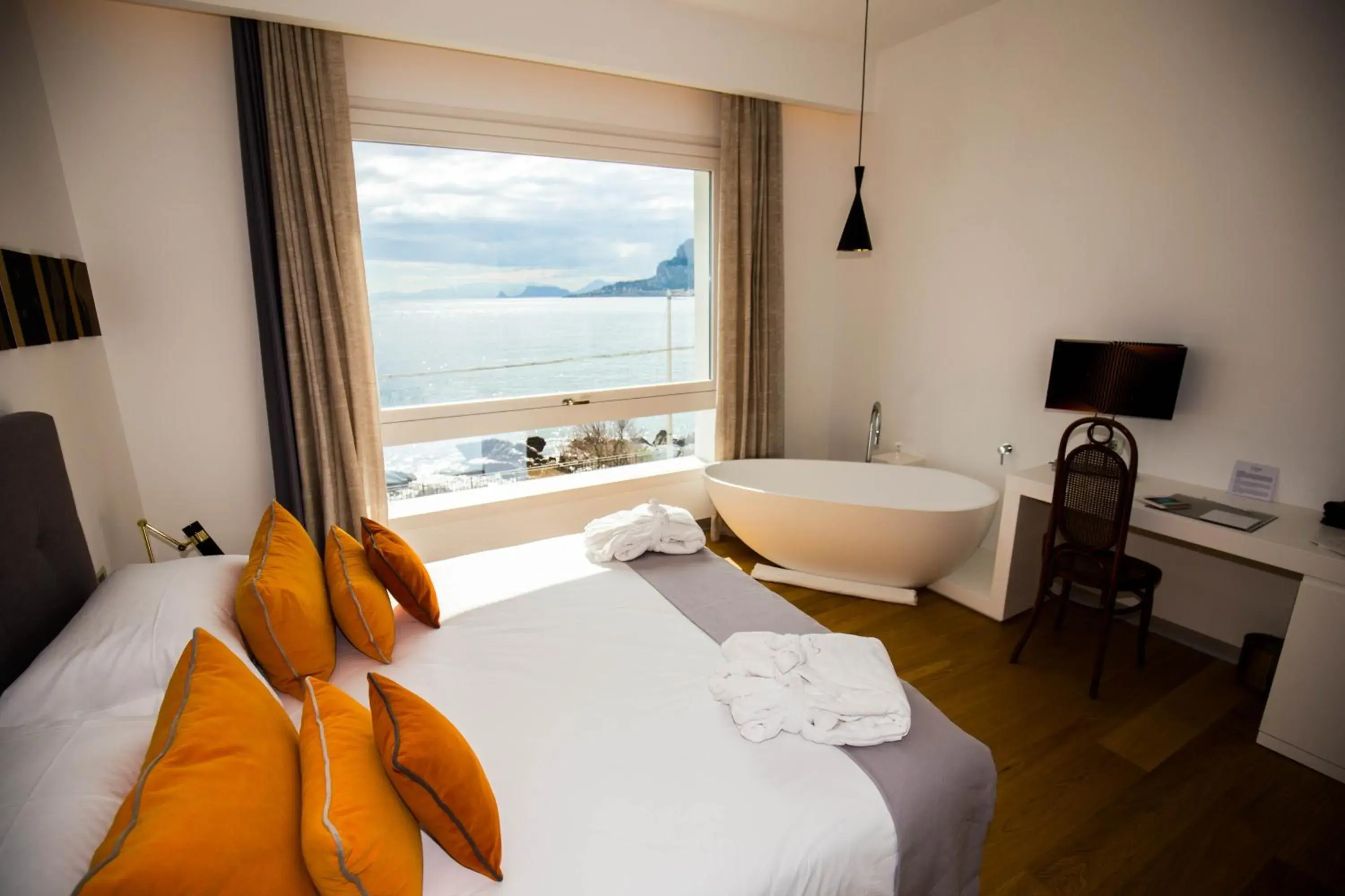 Deluxe Double Room in Unìco Boutique Hotel d'Arte Deluxe Double Room in Unìco Boutique Hotel d'Arte