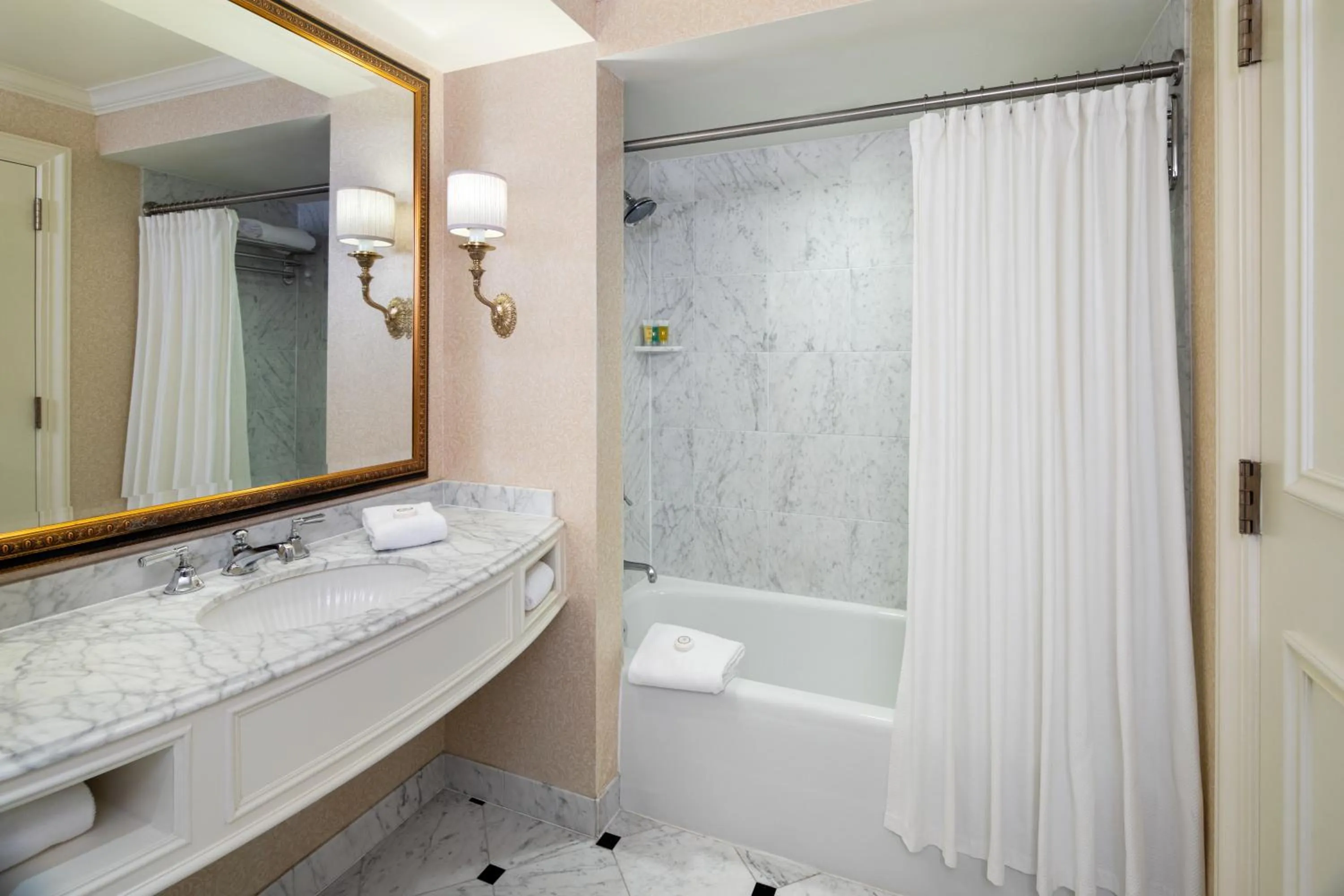 Bathroom in Washington Duke Inn & Golf Club