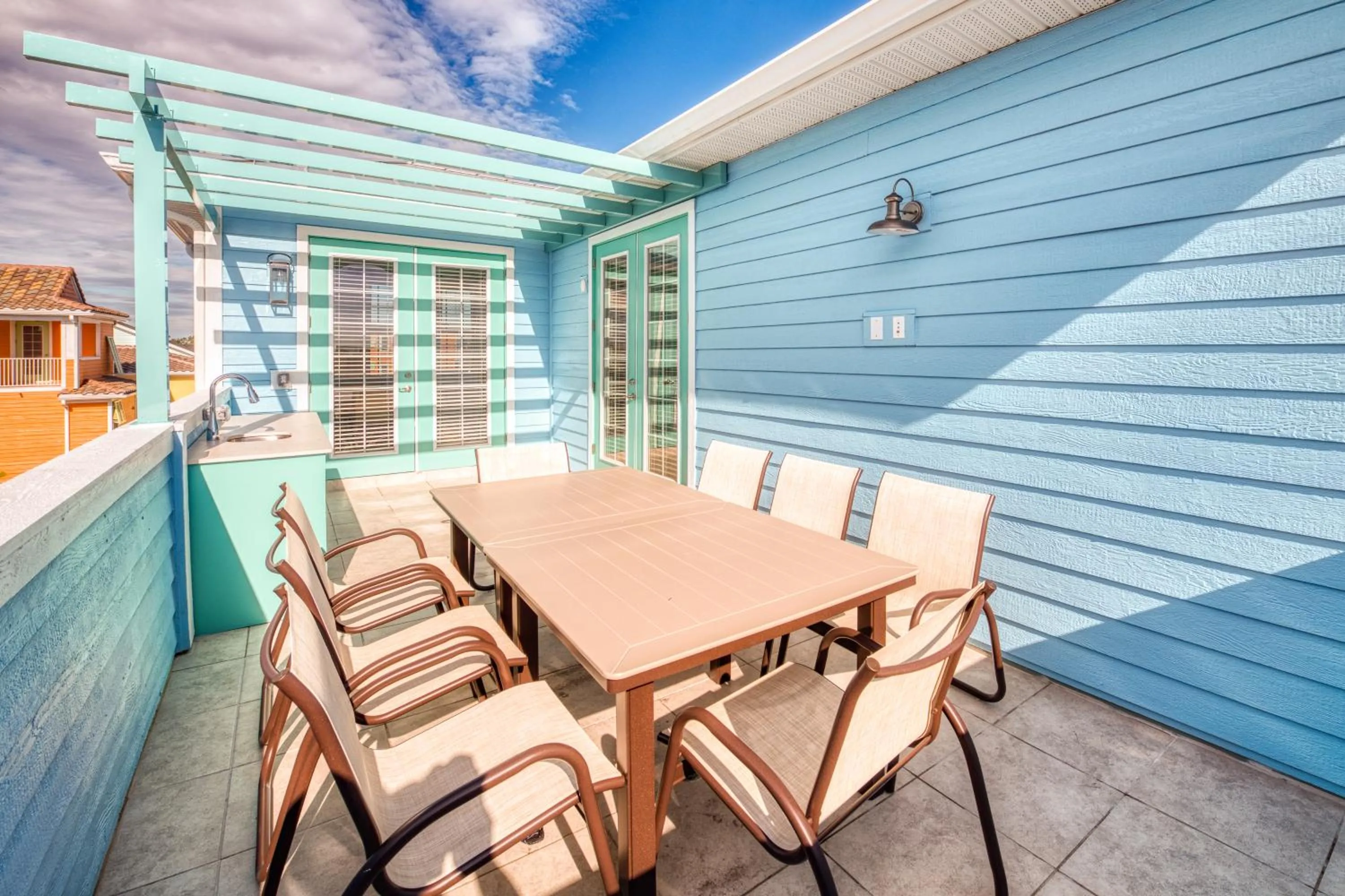 Balcony/Terrace in Margaritaville Cottages Orlando by Rentyl with H2O Waterpark