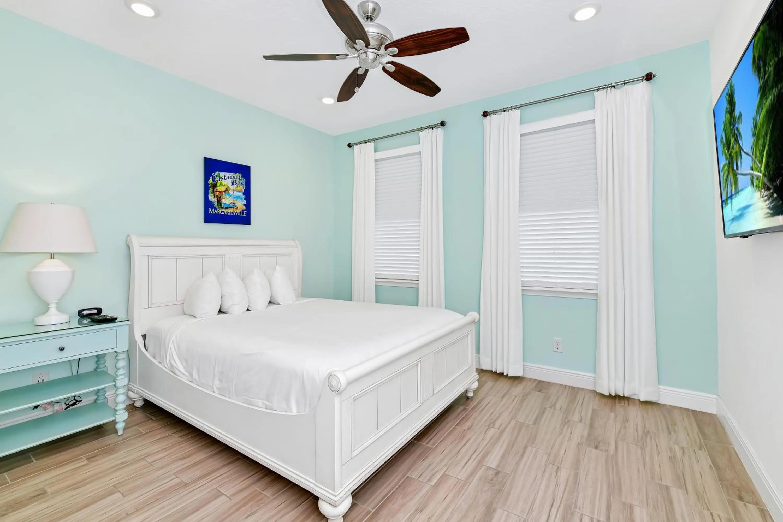 Bed in Margaritaville Cottages Orlando by Rentyl with H2O Waterpark
