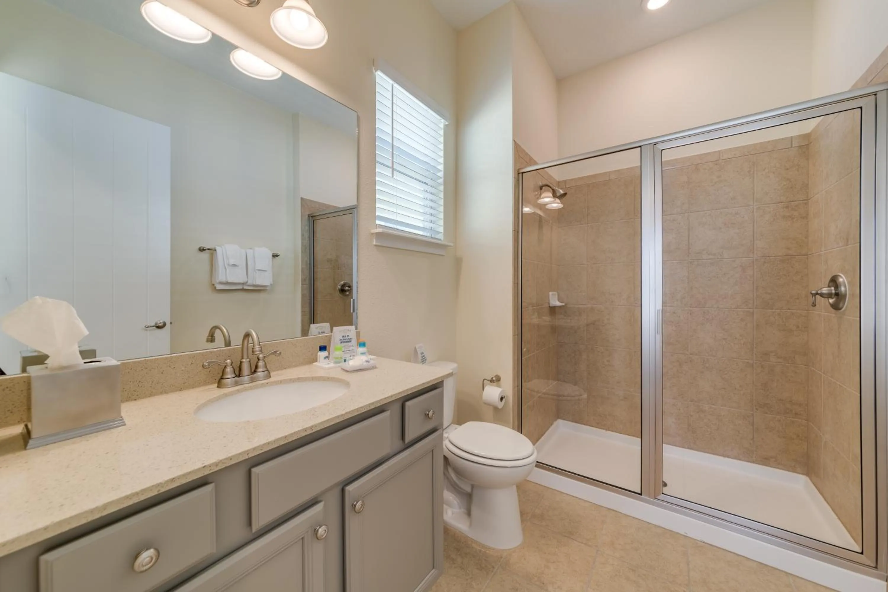 Shower in Margaritaville Cottages Orlando by Rentyl with H2O Waterpark