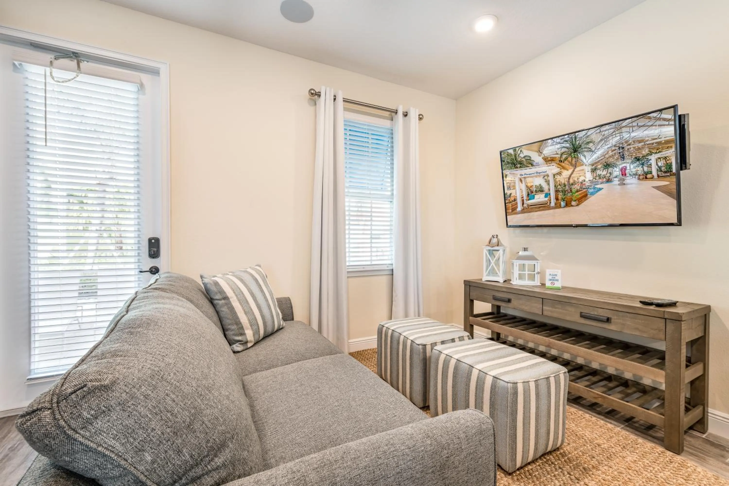 Living room in Margaritaville Cottages Orlando by Rentyl with H2O Waterpark