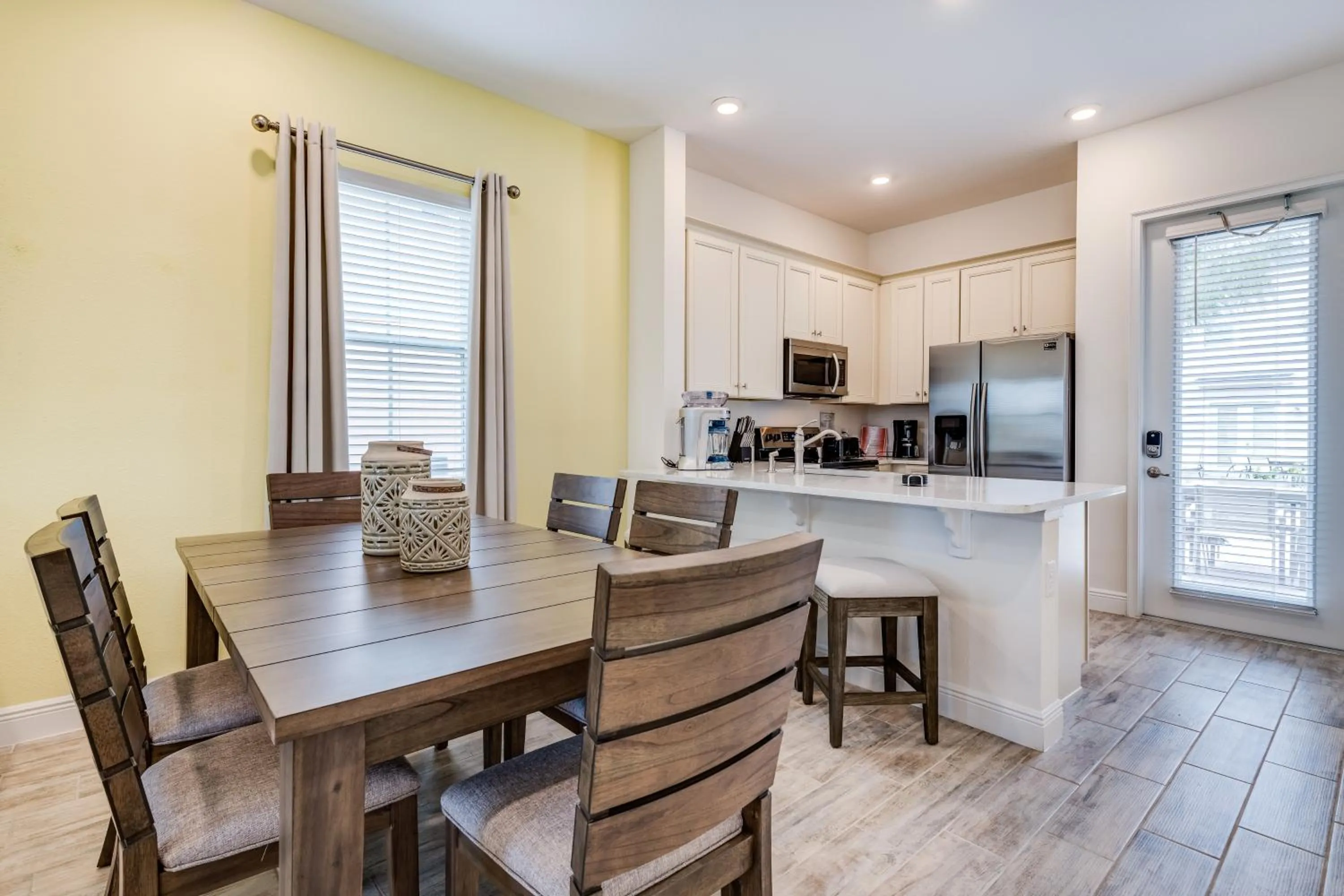 Kitchen or kitchenette in Margaritaville Cottages Orlando by Rentyl with H2O Waterpark