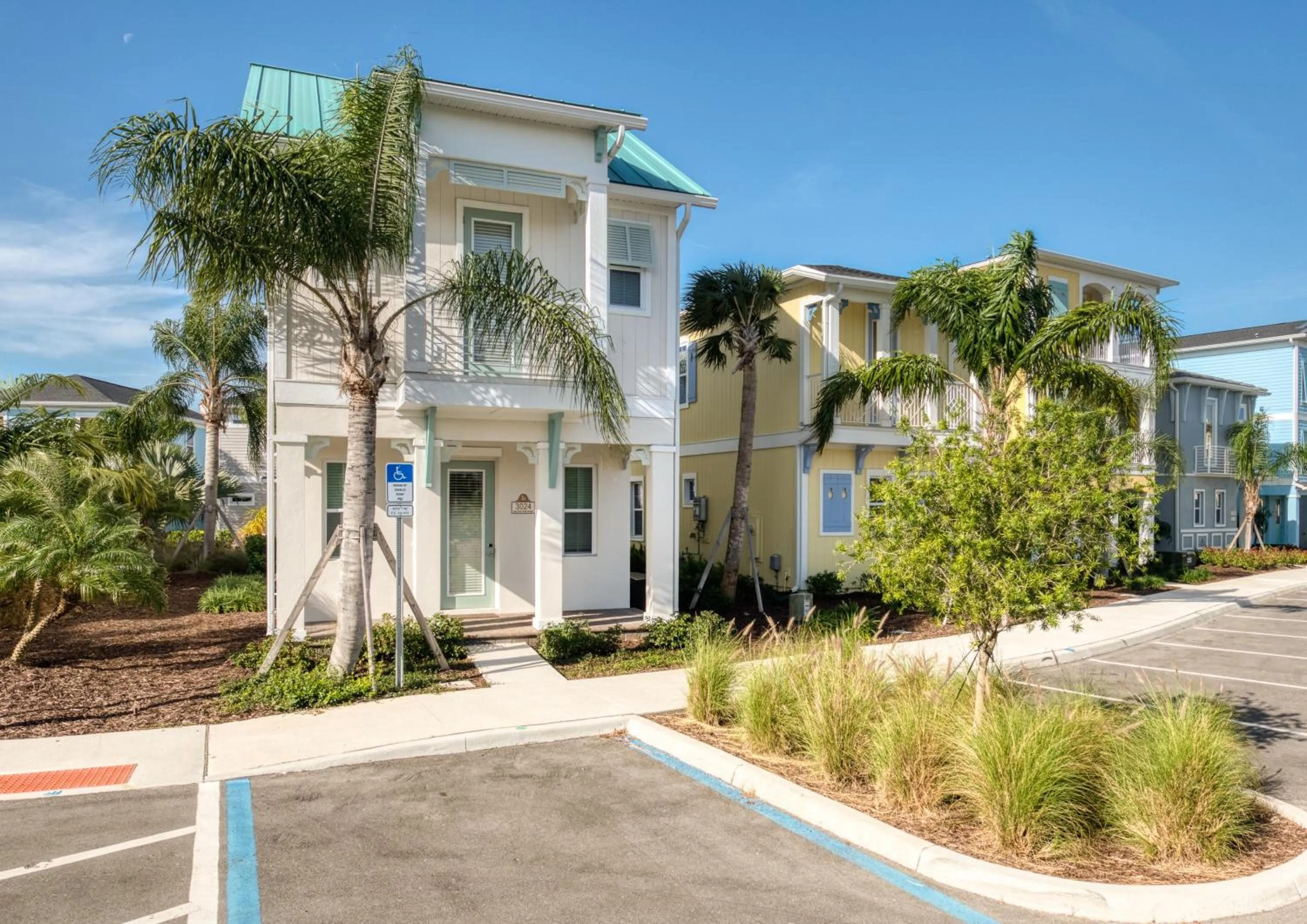 Property building in Margaritaville Cottages Orlando by Rentyl with H2O Waterpark