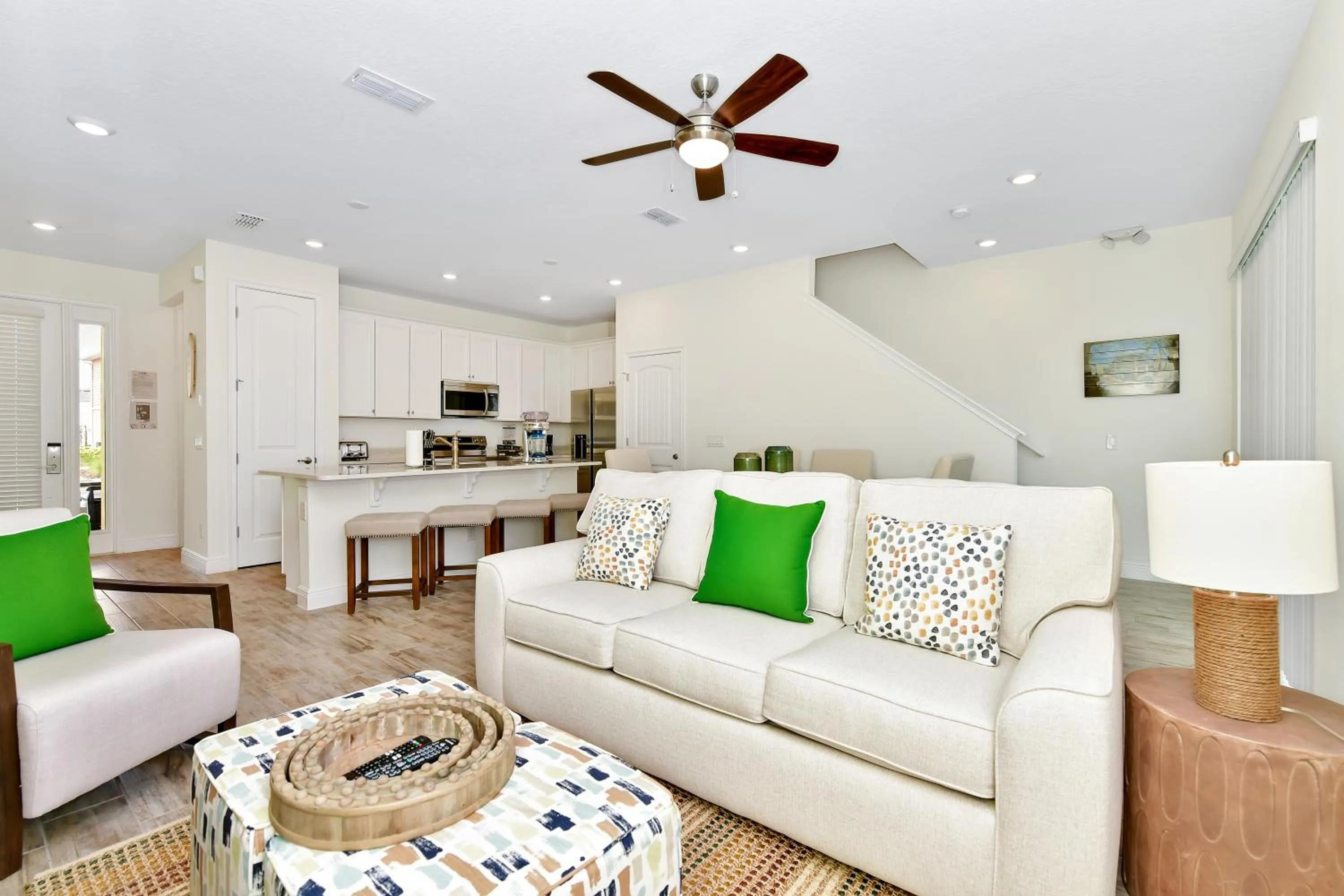 Kitchen or kitchenette in Margaritaville Cottages Orlando by Rentyl with H2O Waterpark