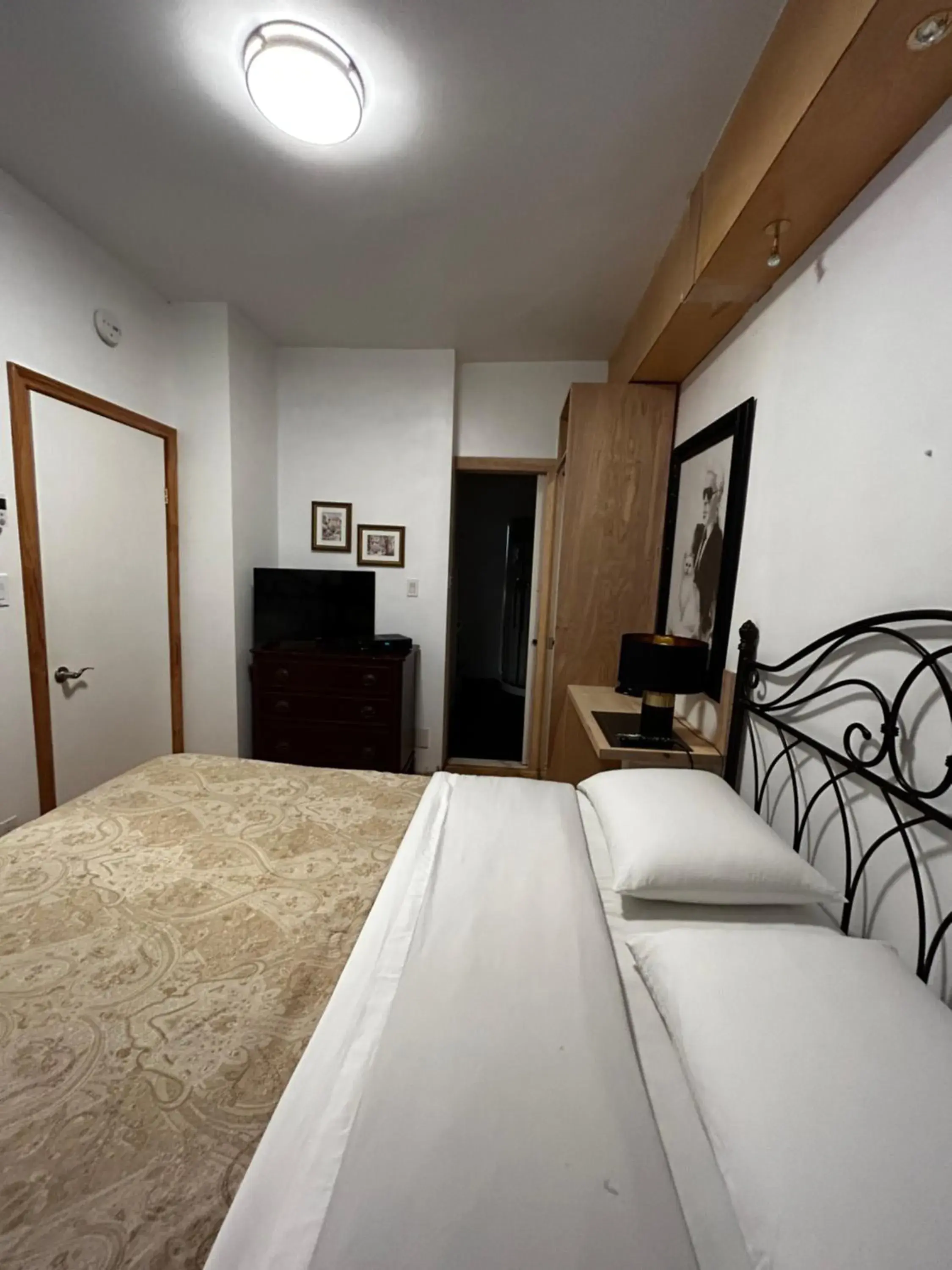 Bed in Gite Le Sieur de Joliette Bed in Gite Le Sieur de Joliette