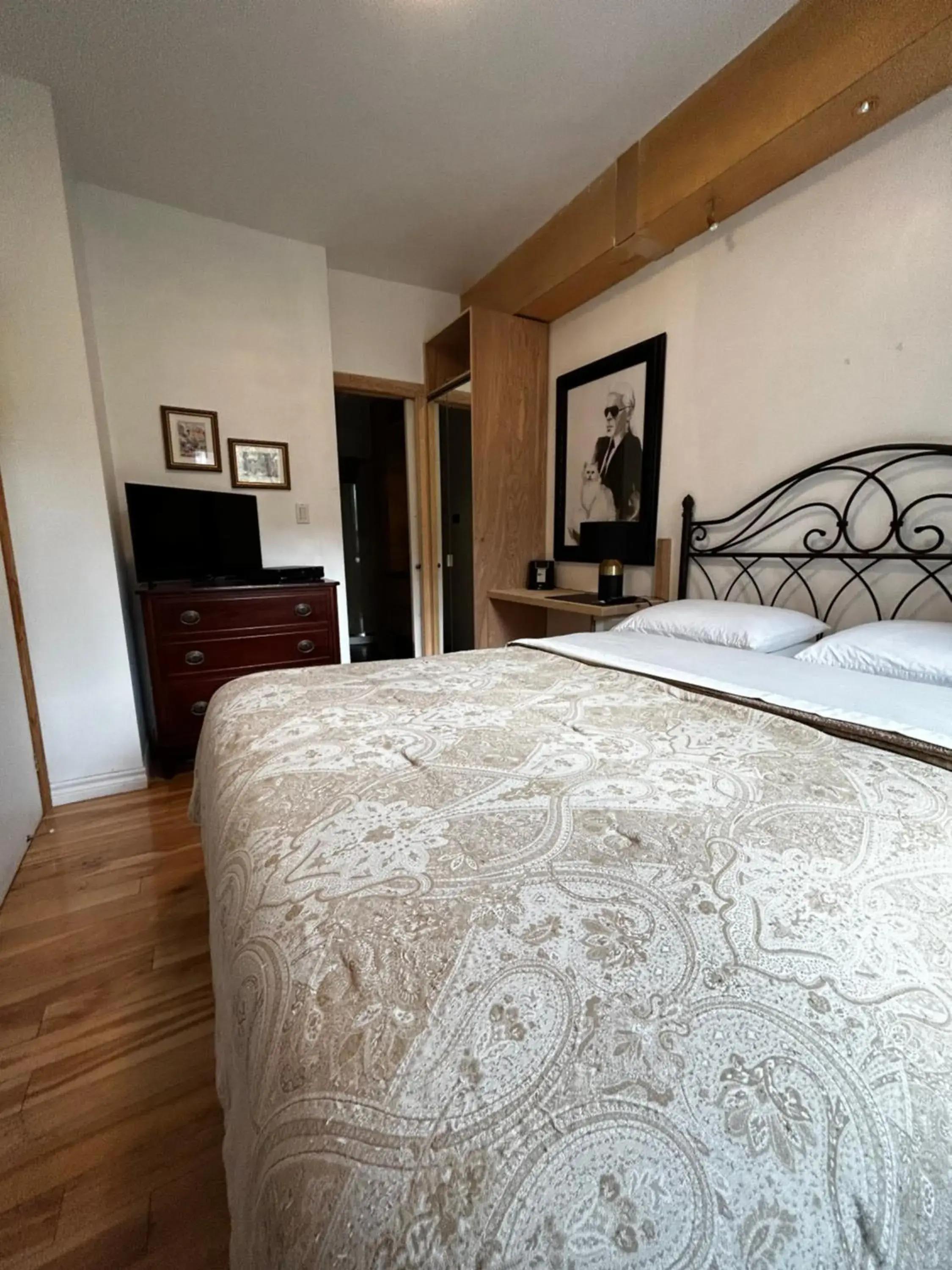 Bed in Gite Le Sieur de Joliette Bed in Gite Le Sieur de Joliette