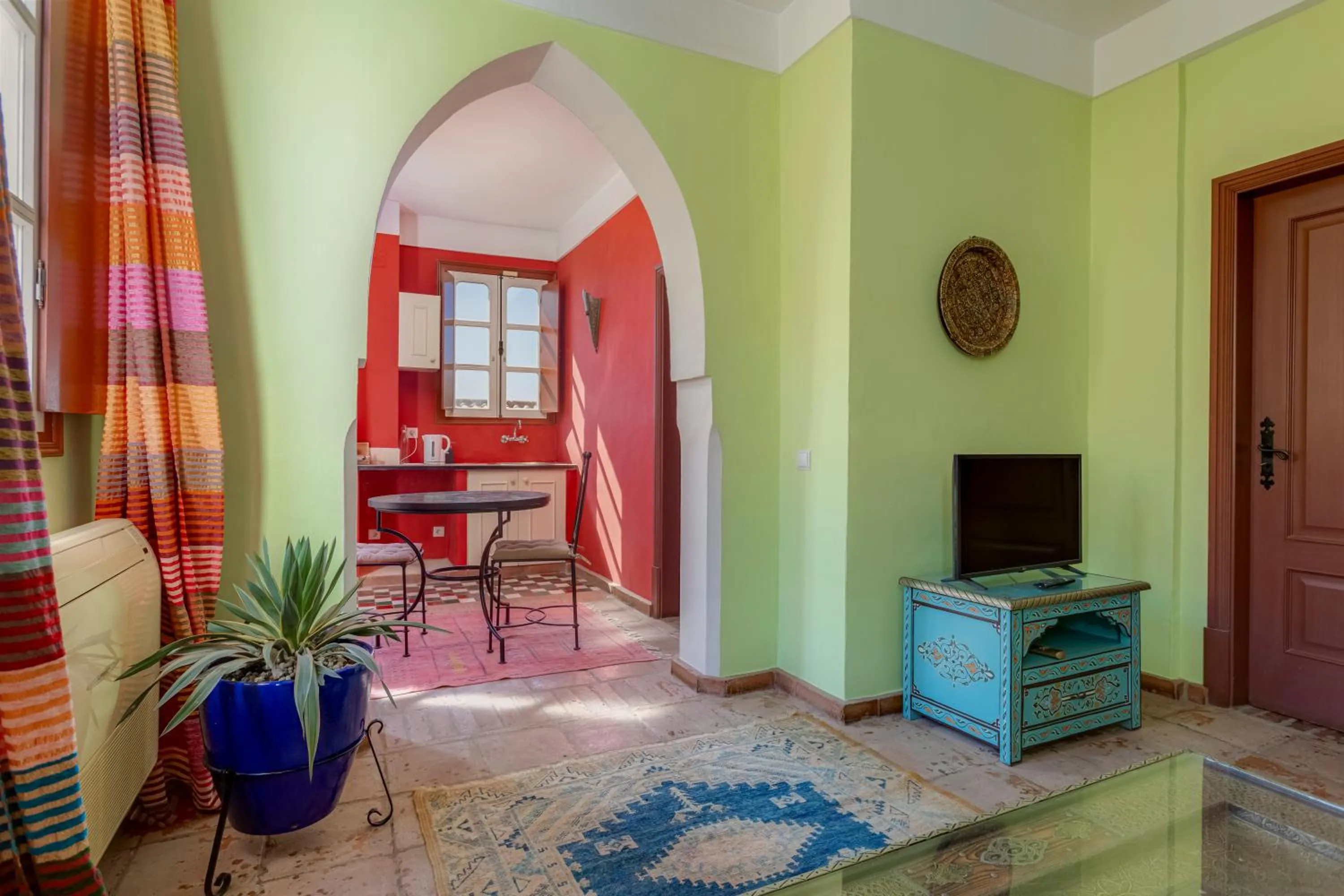 Communal lounge/ TV room in Casa da Moura