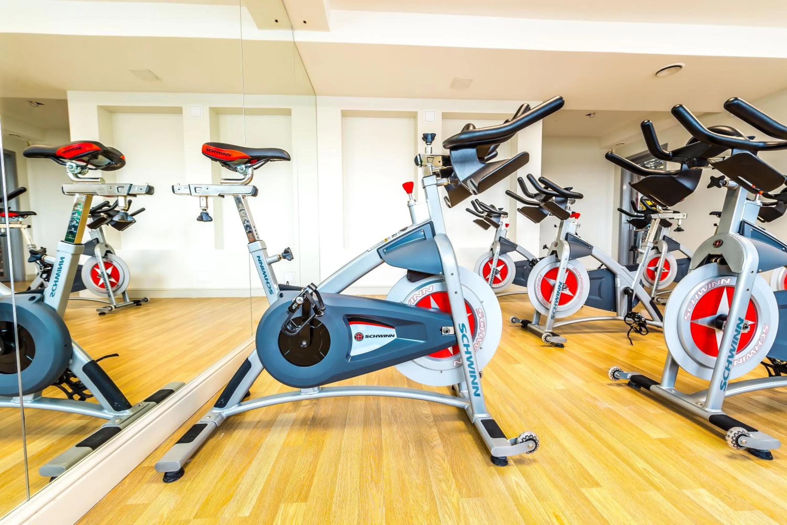 Fitness centre/facilities in Jumbaktas Astana Hotel