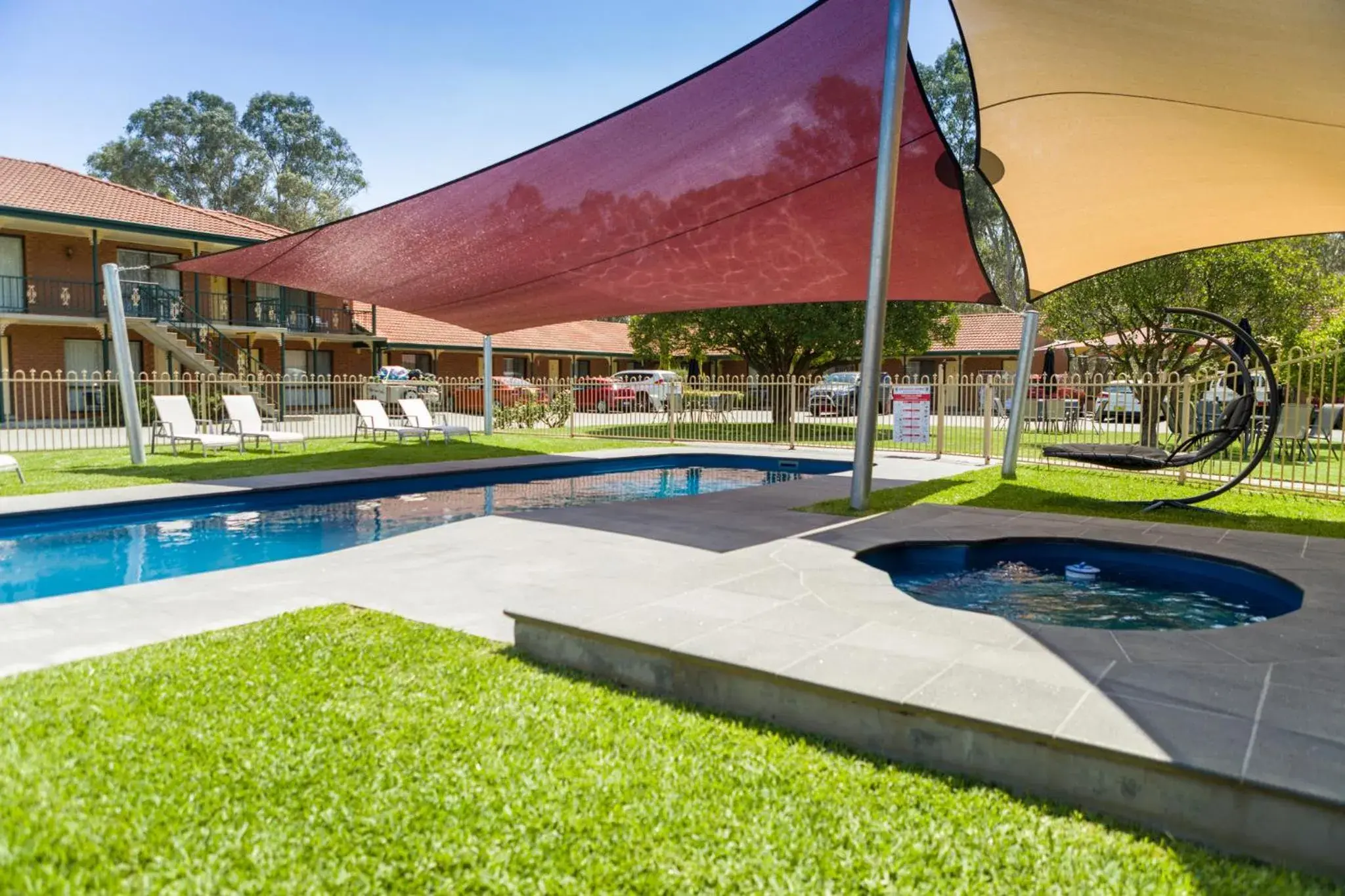 Property building in Advance Motel Property building in Advance Motel