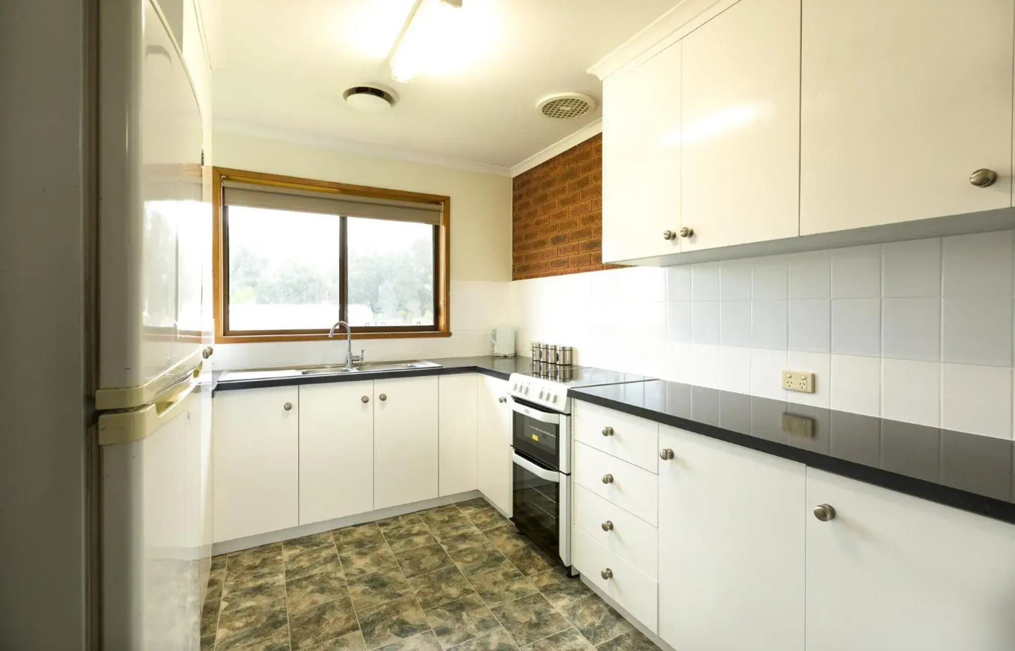 Advance Motel Advance Motel