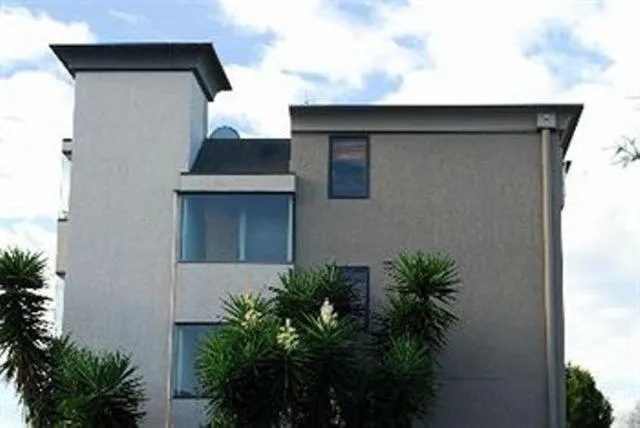 Property building in Off Broadway Motel