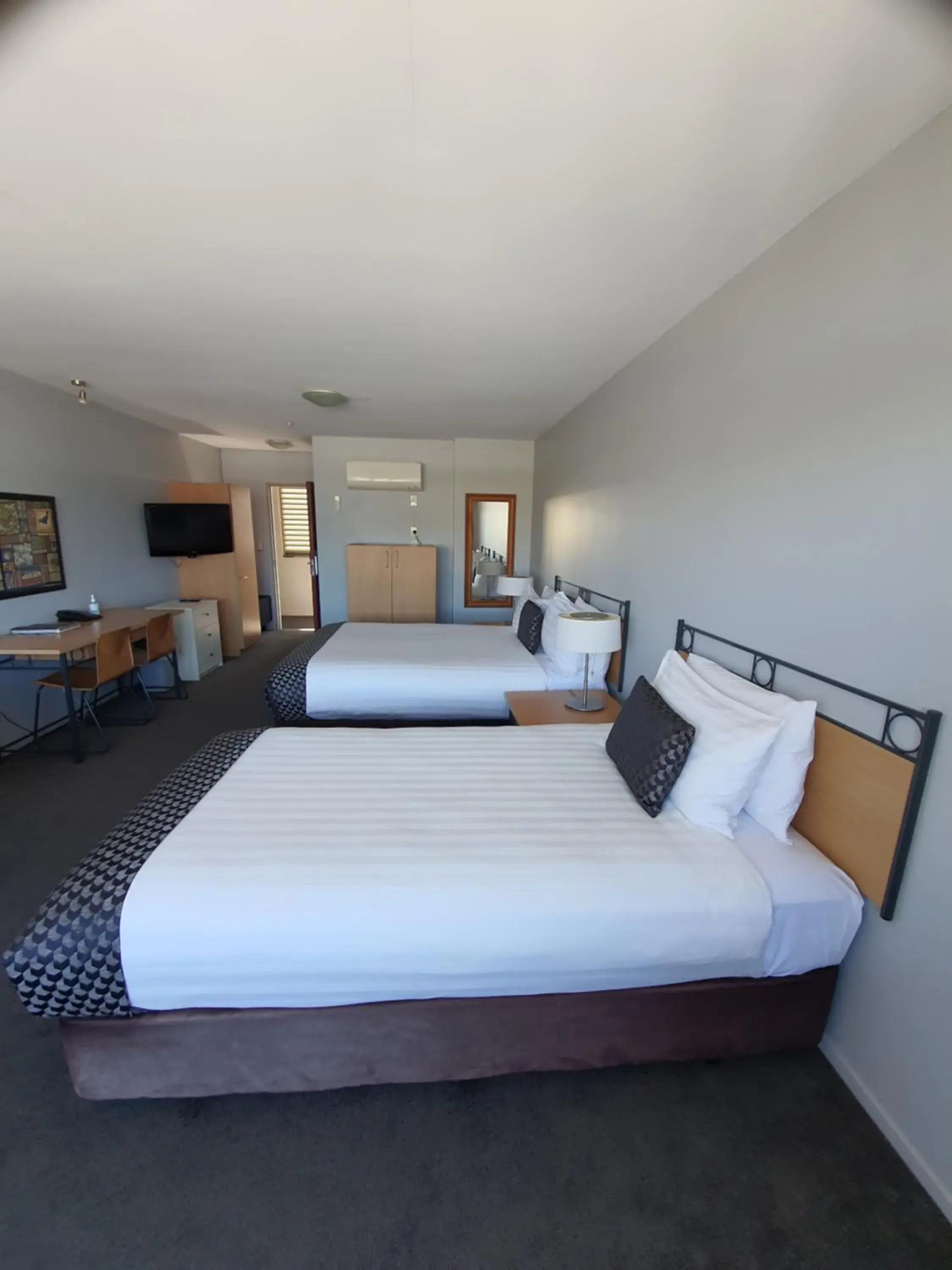 Bed in Off Broadway Motel Bed in Off Broadway Motel