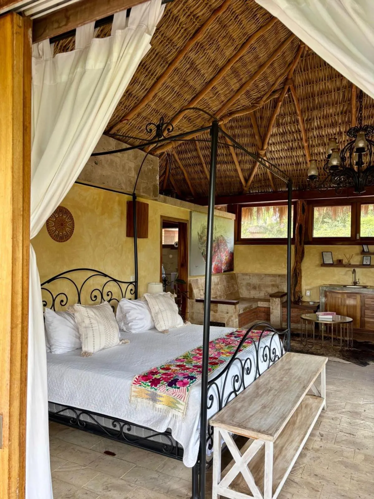 Bed in Casa Miura Hotel Boutique