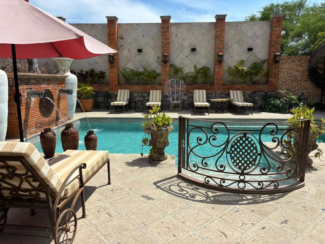 Swimming pool in Casa Miura Hotel Boutique