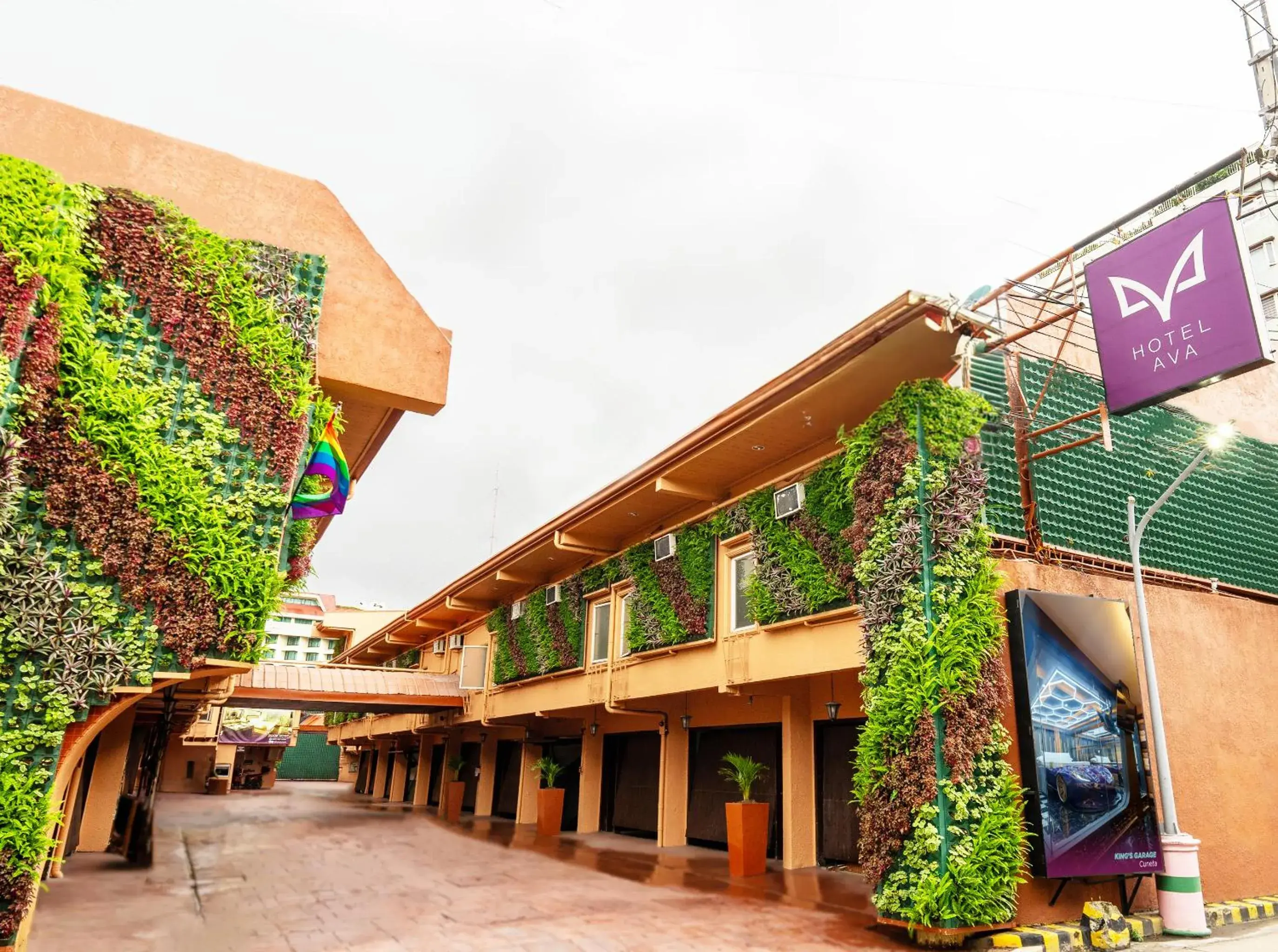 Property building in Hotel Ava Cuneta Property building in Hotel Ava Cuneta