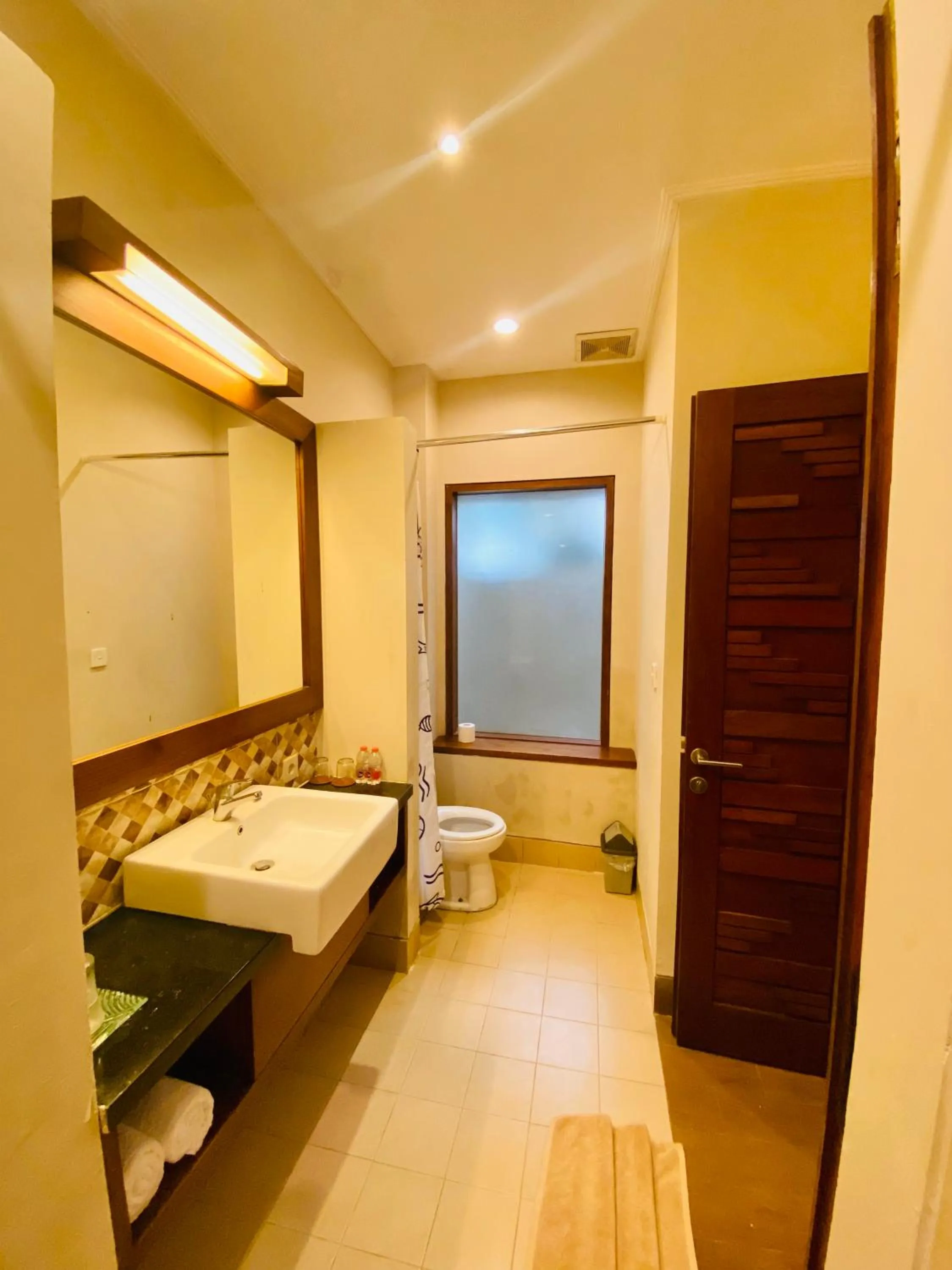 The Green Zhurga Suite Seminyak