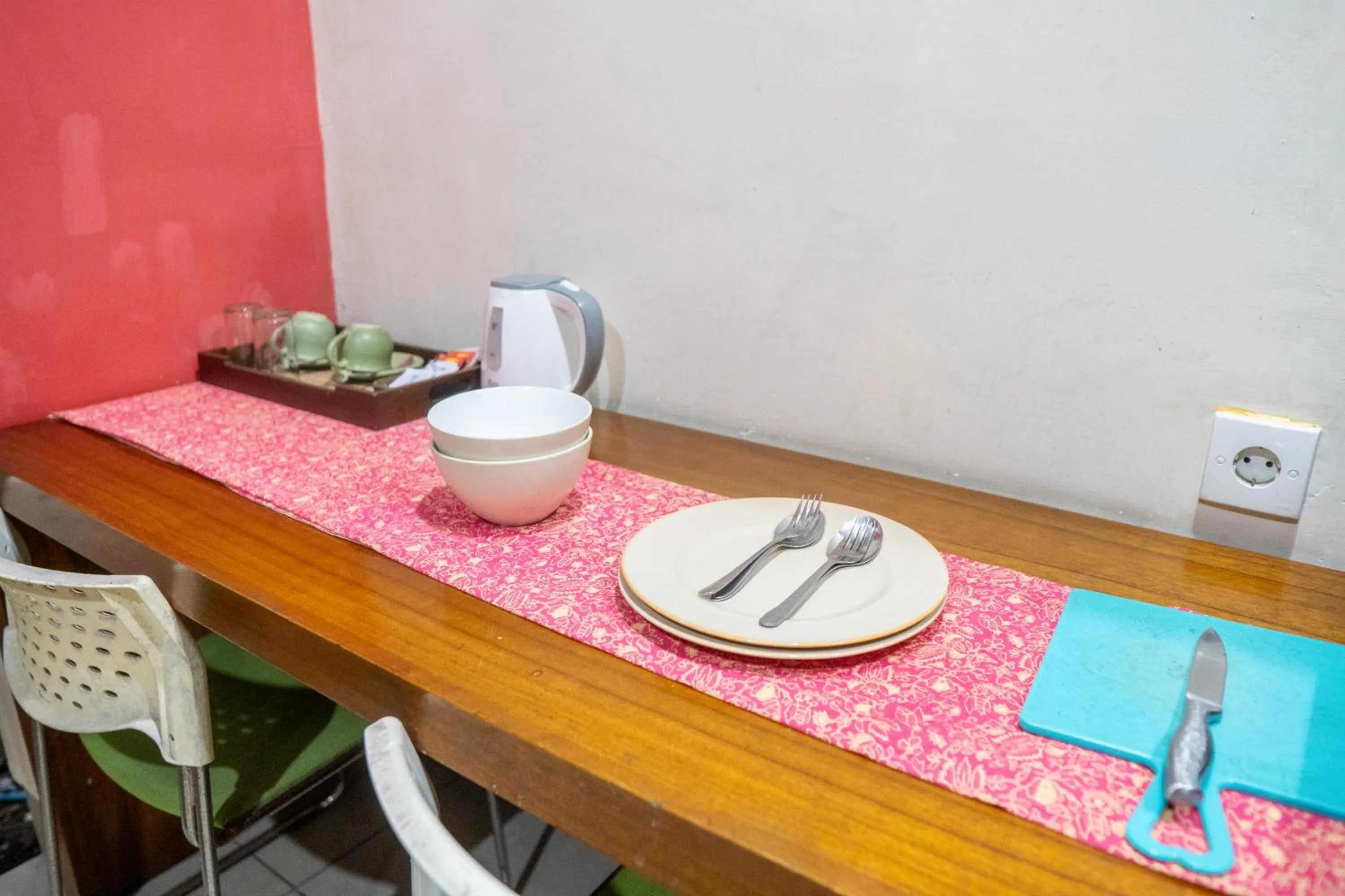 The Green Zhurga Suite Seminyak