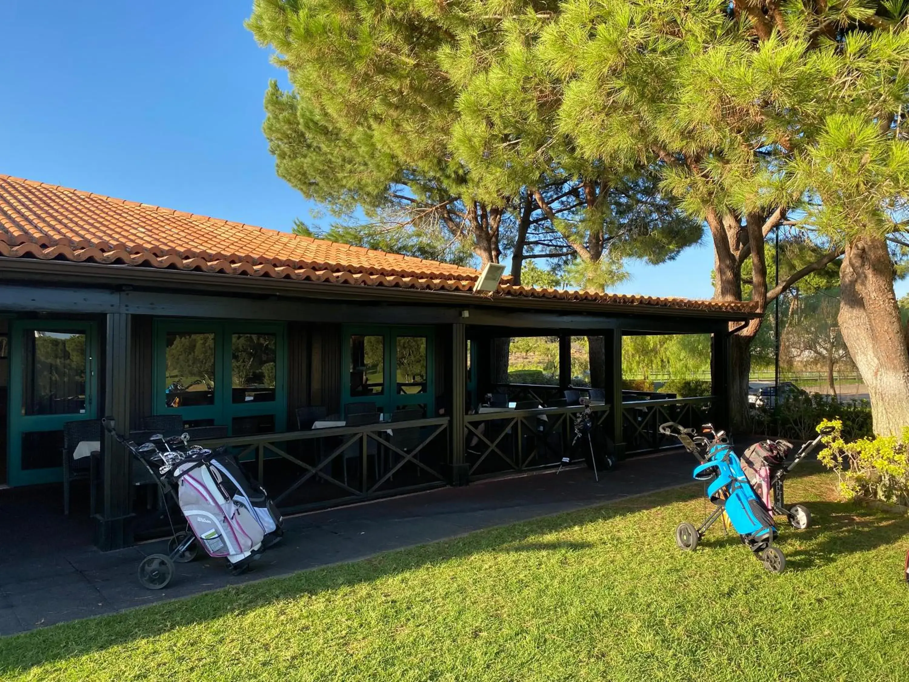 Restaurant/places to eat in Balaia Golf Village Restaurant/places to eat in Balaia Golf Village