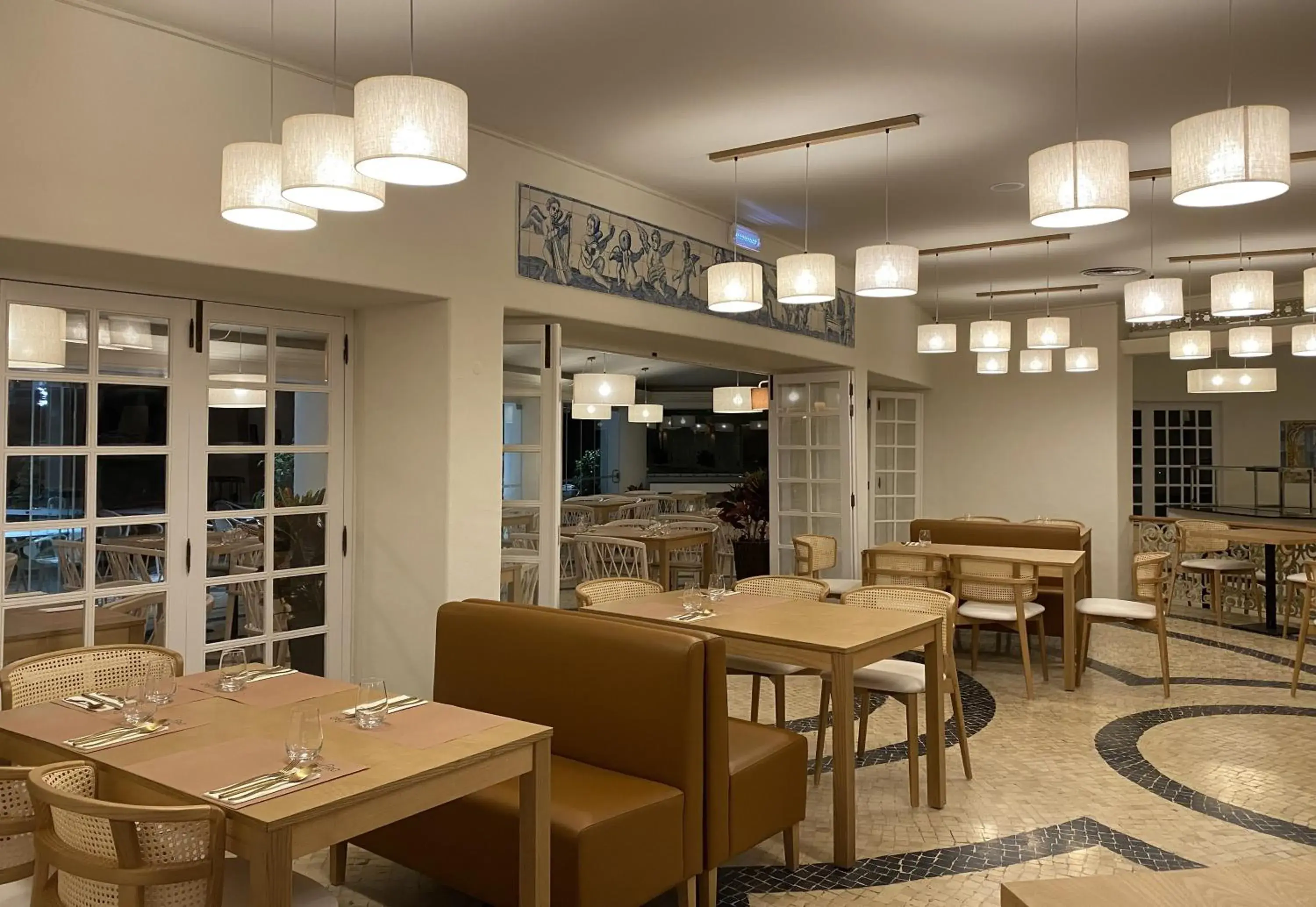 Restaurant/places to eat in Balaia Golf Village Restaurant/places to eat in Balaia Golf Village