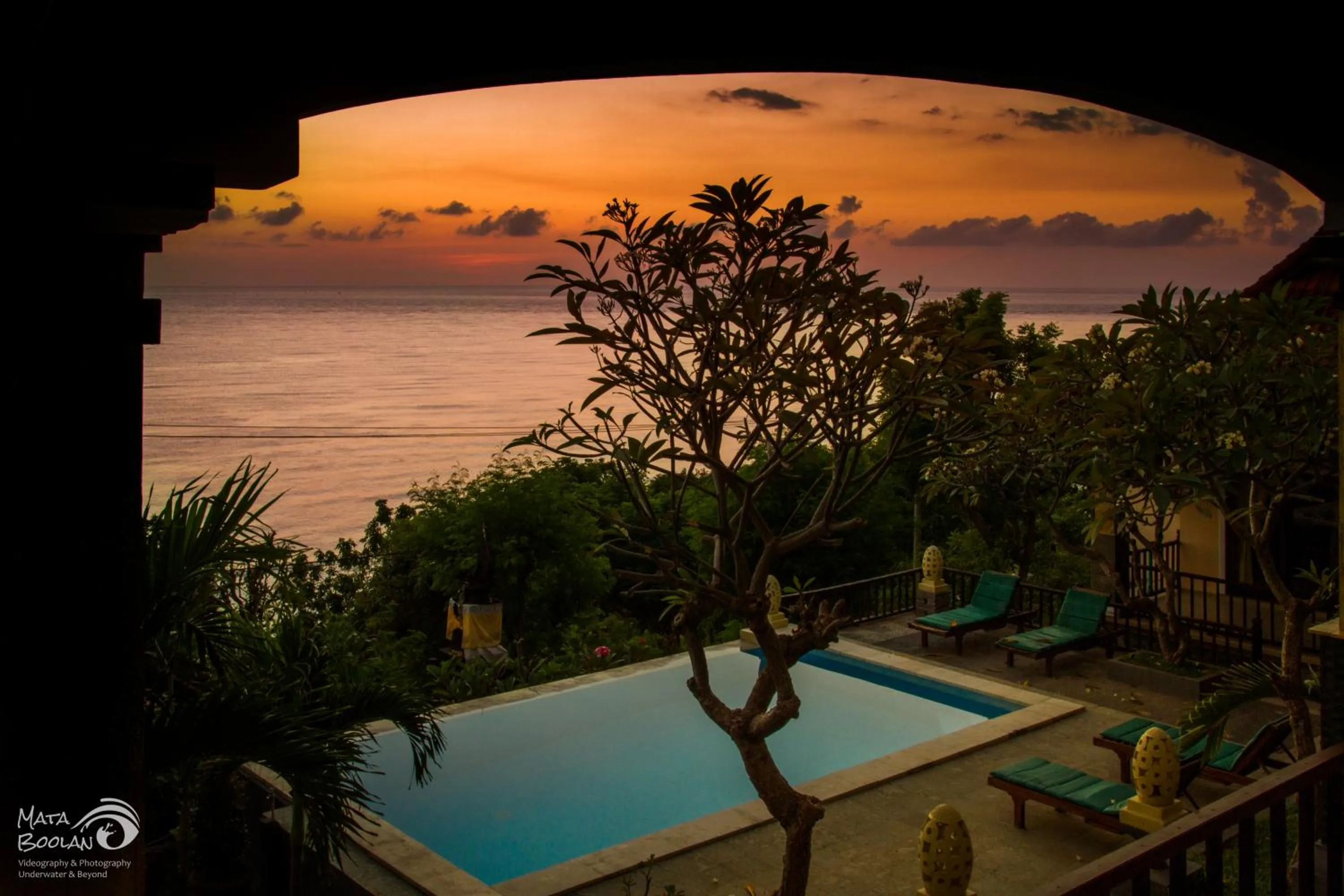 Pool view in Beten Waru Bungalow and Restaurant