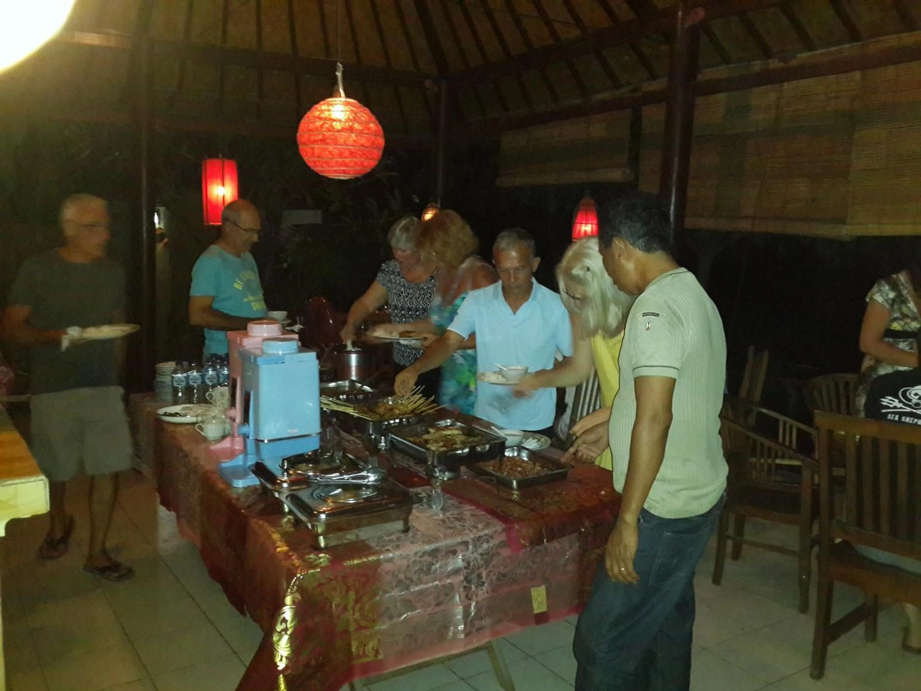 Restaurant/places to eat in Beten Waru Bungalow and Restaurant