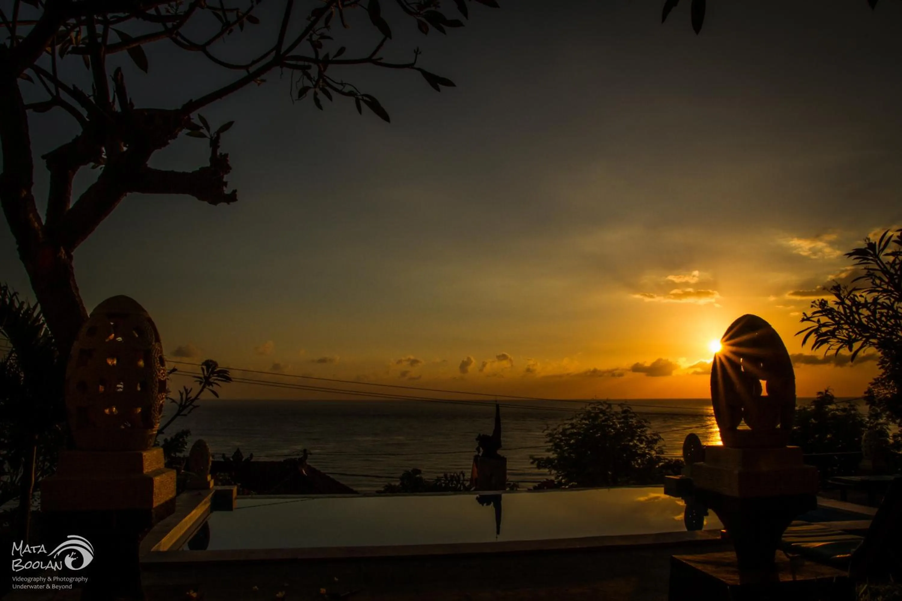 Pool view in Beten Waru Bungalow and Restaurant