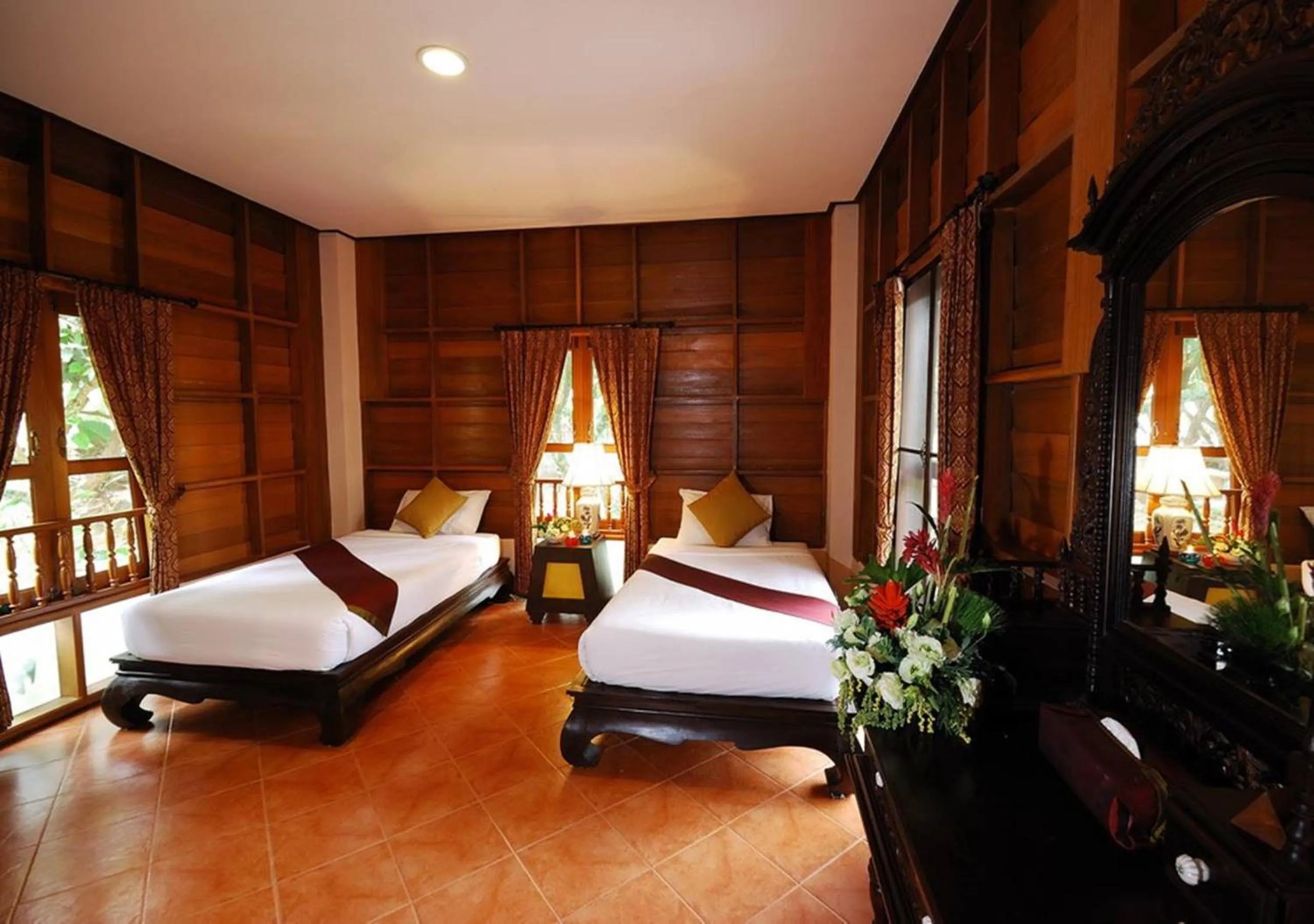 Bed in Phuwanalee Resort