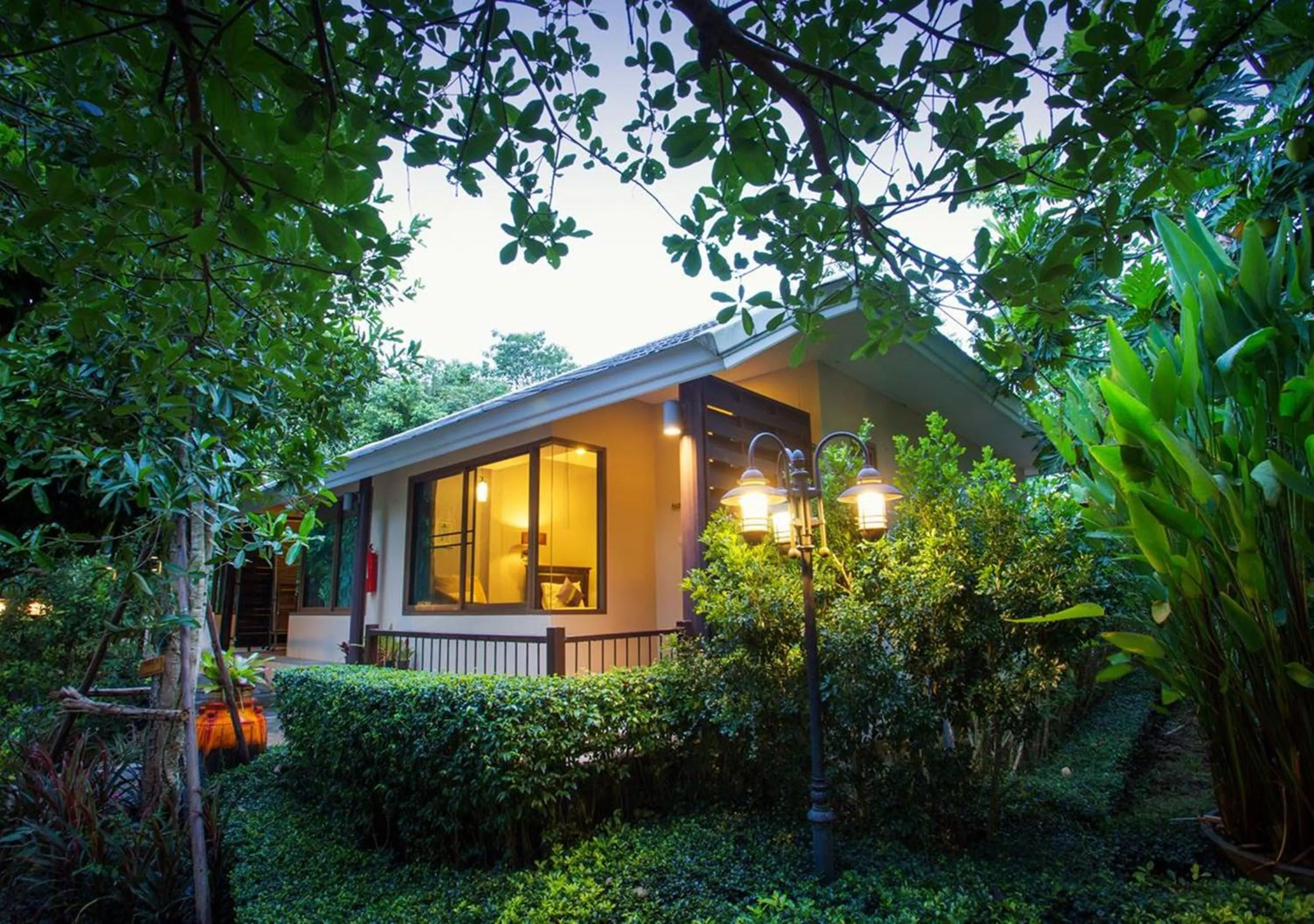 Property building in Phuwanalee Resort