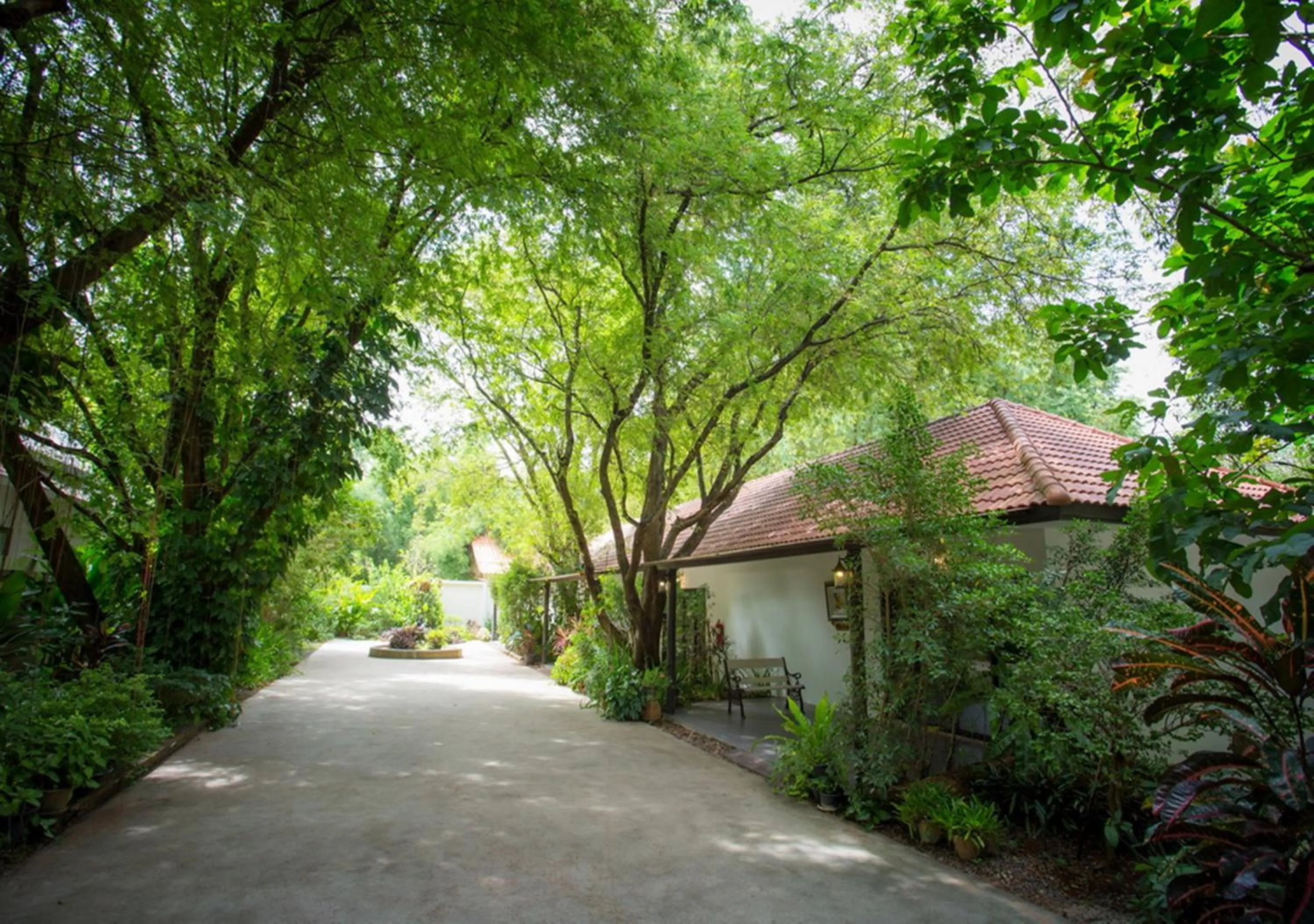 Property building in Phuwanalee Resort