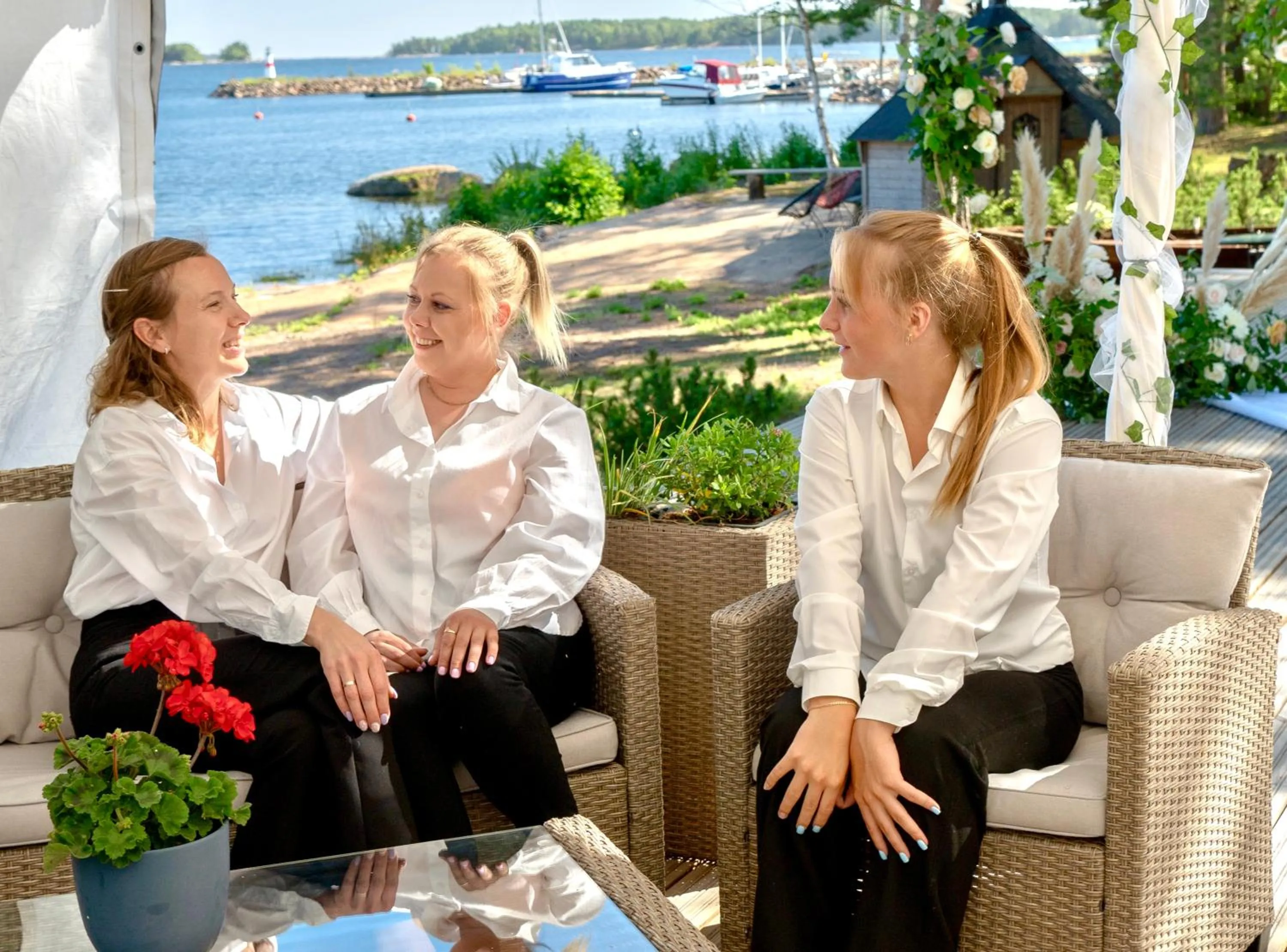 Staff in Beach Hotel Santalahti