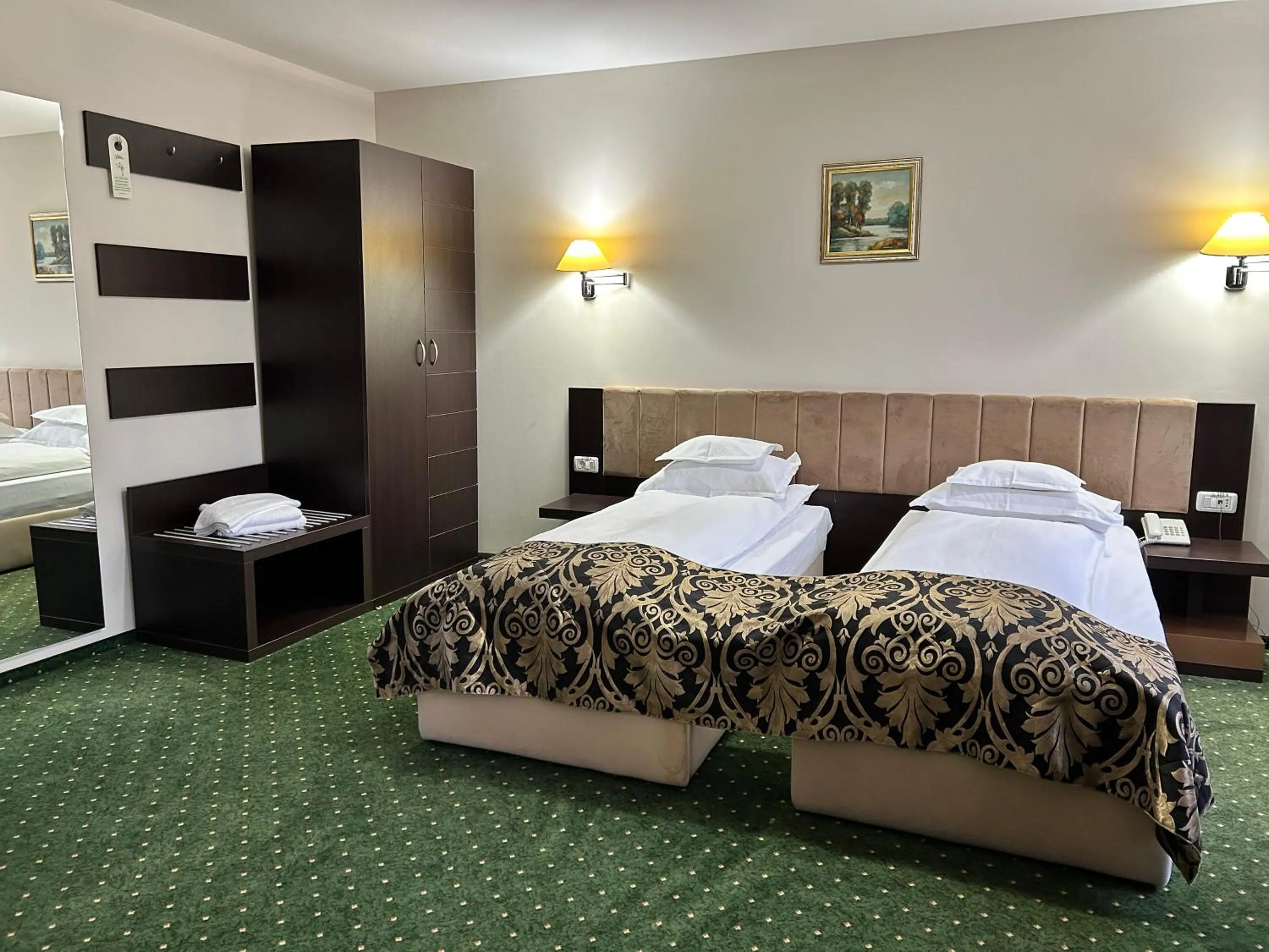 Bed in Hotel Bistrita