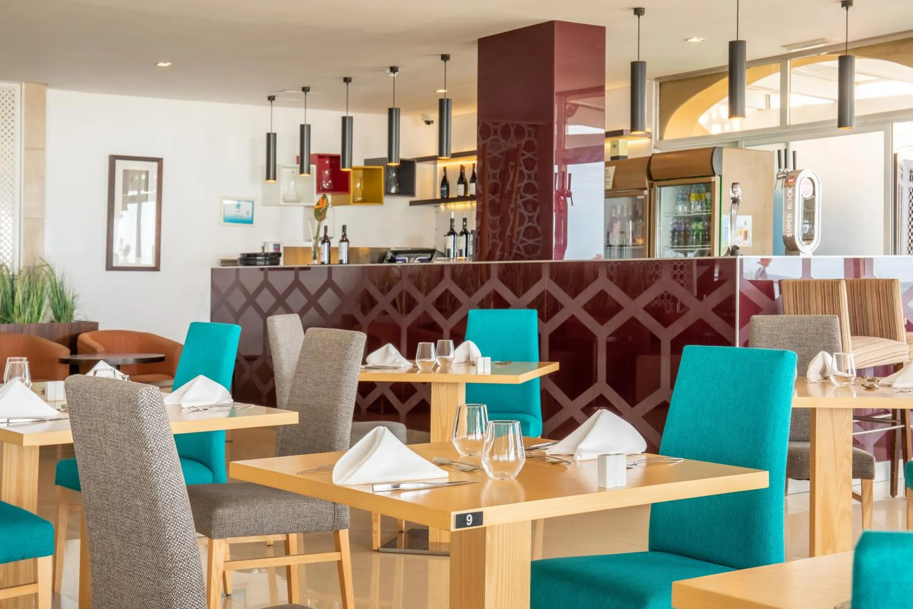 Restaurant/places to eat in AP Oriental Beach - Adults Friendly