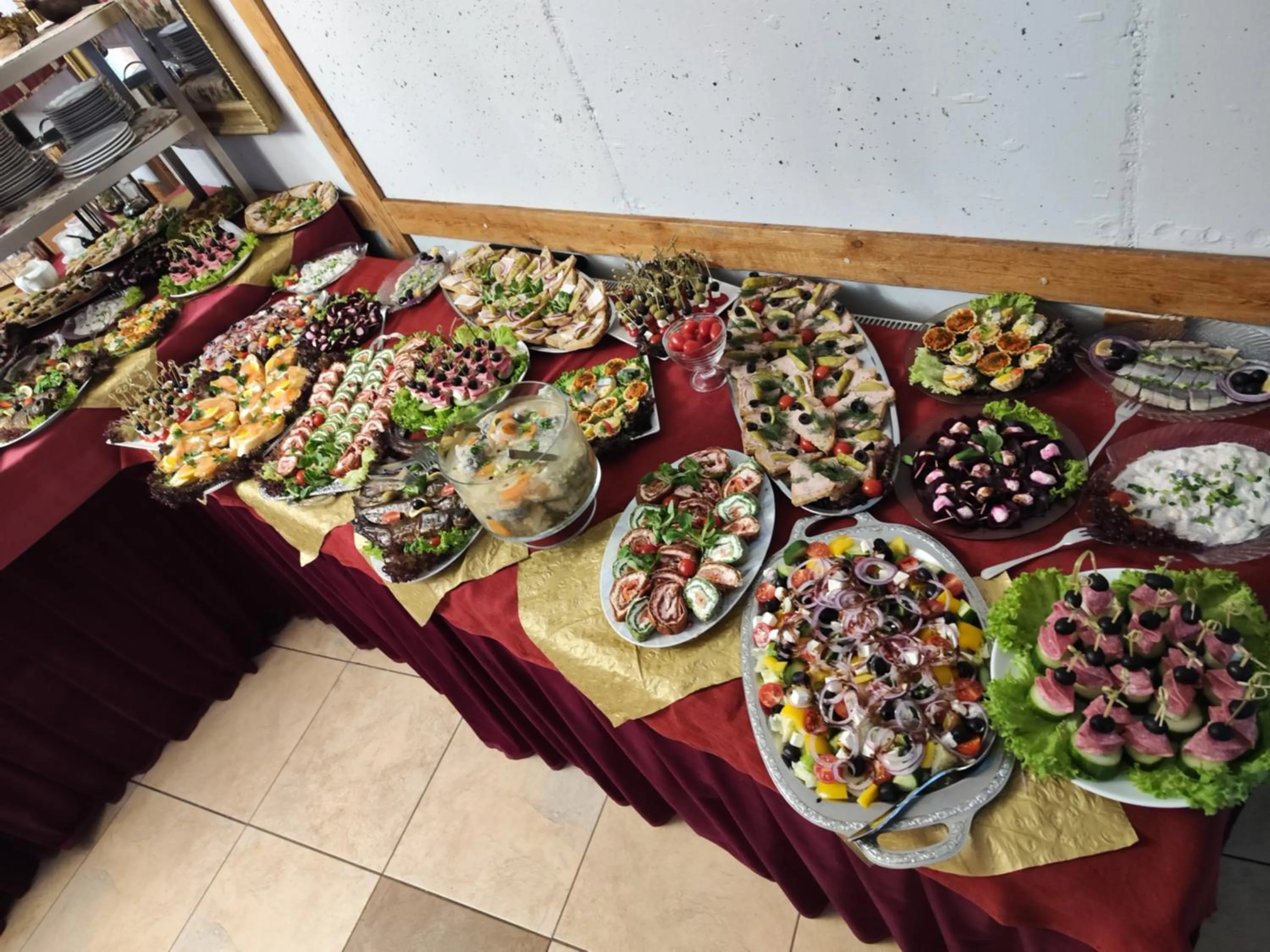 Restaurant/places to eat in Harmont Montis- dawna Zającówka- IDEALNA lokalizacja - leśna enklawa w centrum miasta! Sauna, masaże, zabiegi spa!