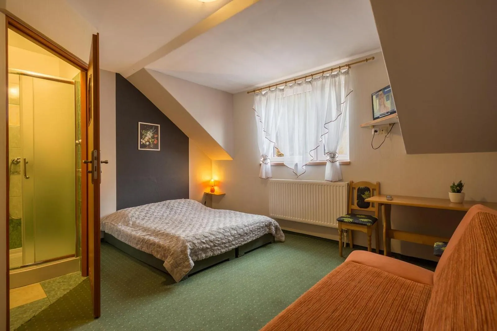Bed in Harmont Montis- dawna Zającówka- IDEALNA lokalizacja - leśna enklawa w centrum miasta! Sauna, masaże, zabiegi spa!
