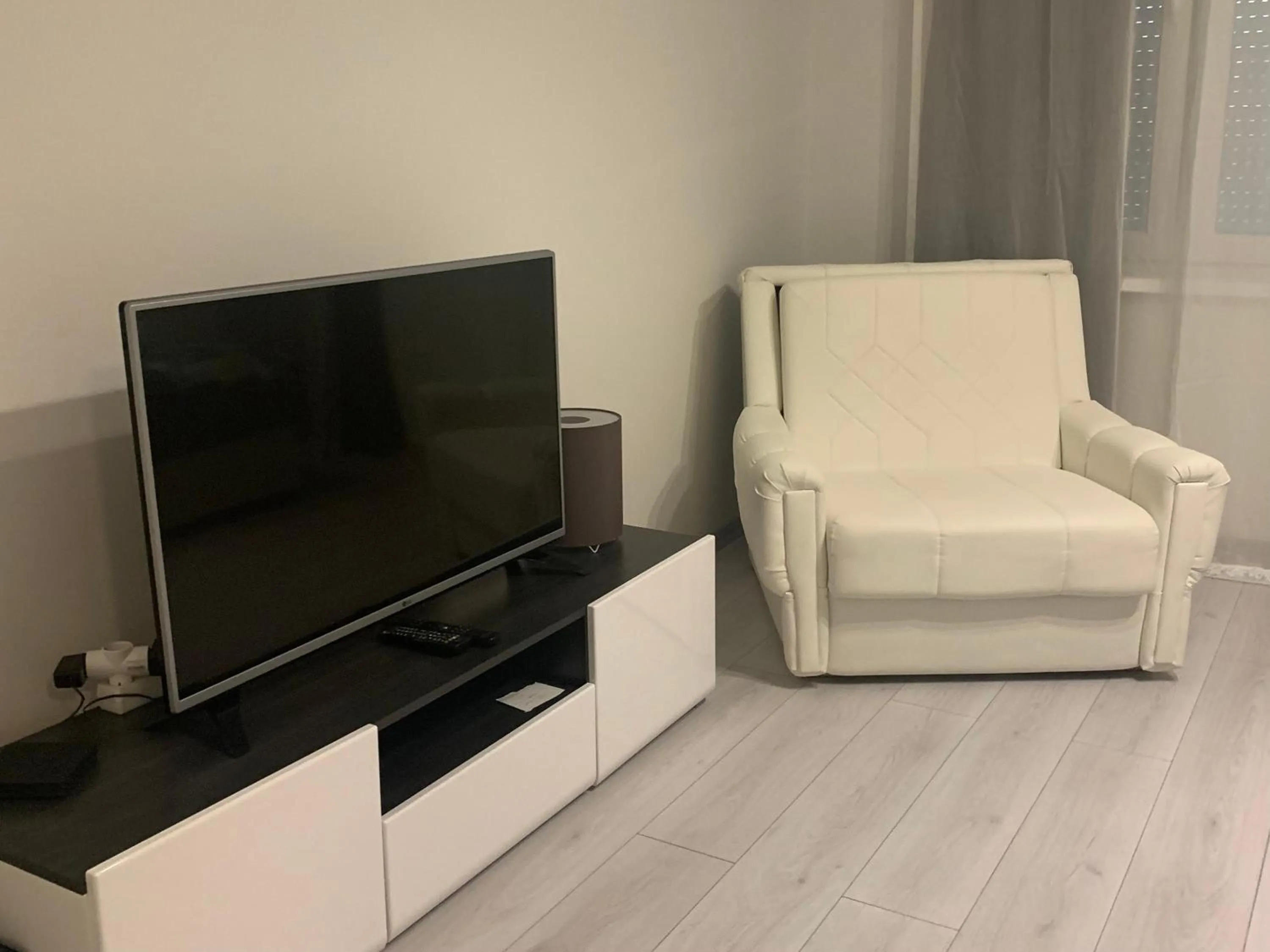 TV and multimedia in Colors Apartment Sarajevo