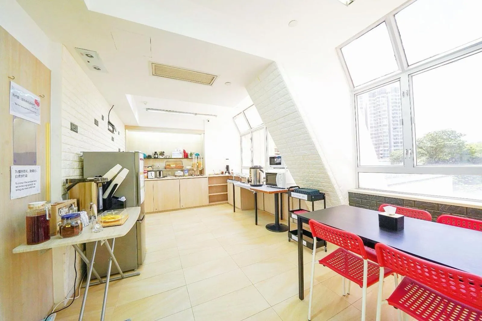 Breakfast in The Salvation Army - Booth Lodge