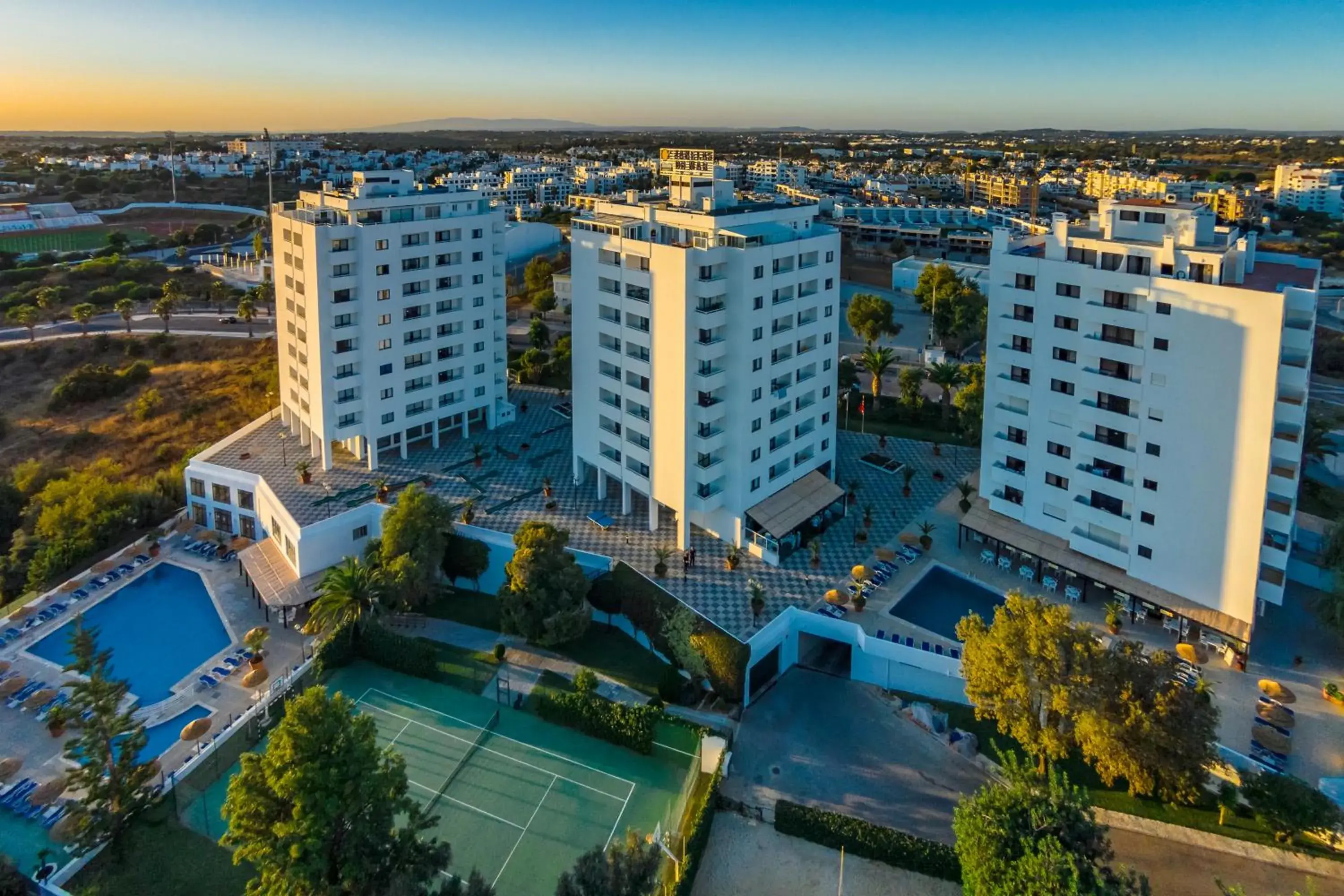 Facade/entrance in Janelas do Mar Apartamentos Turisticos Facade/entrance in Janelas do Mar Apartamentos Turisticos
