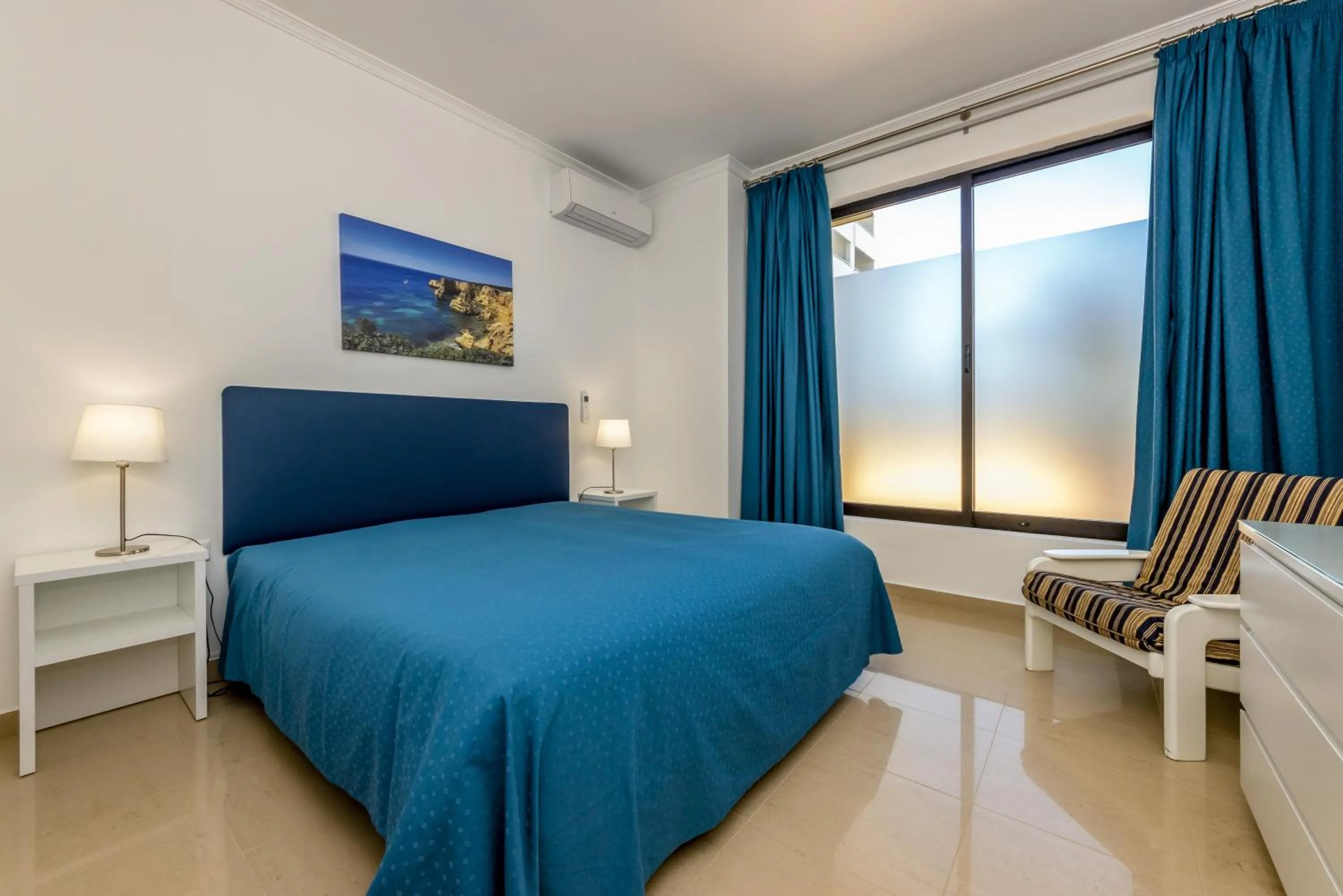 Bed in Janelas do Mar Apartamentos Turisticos