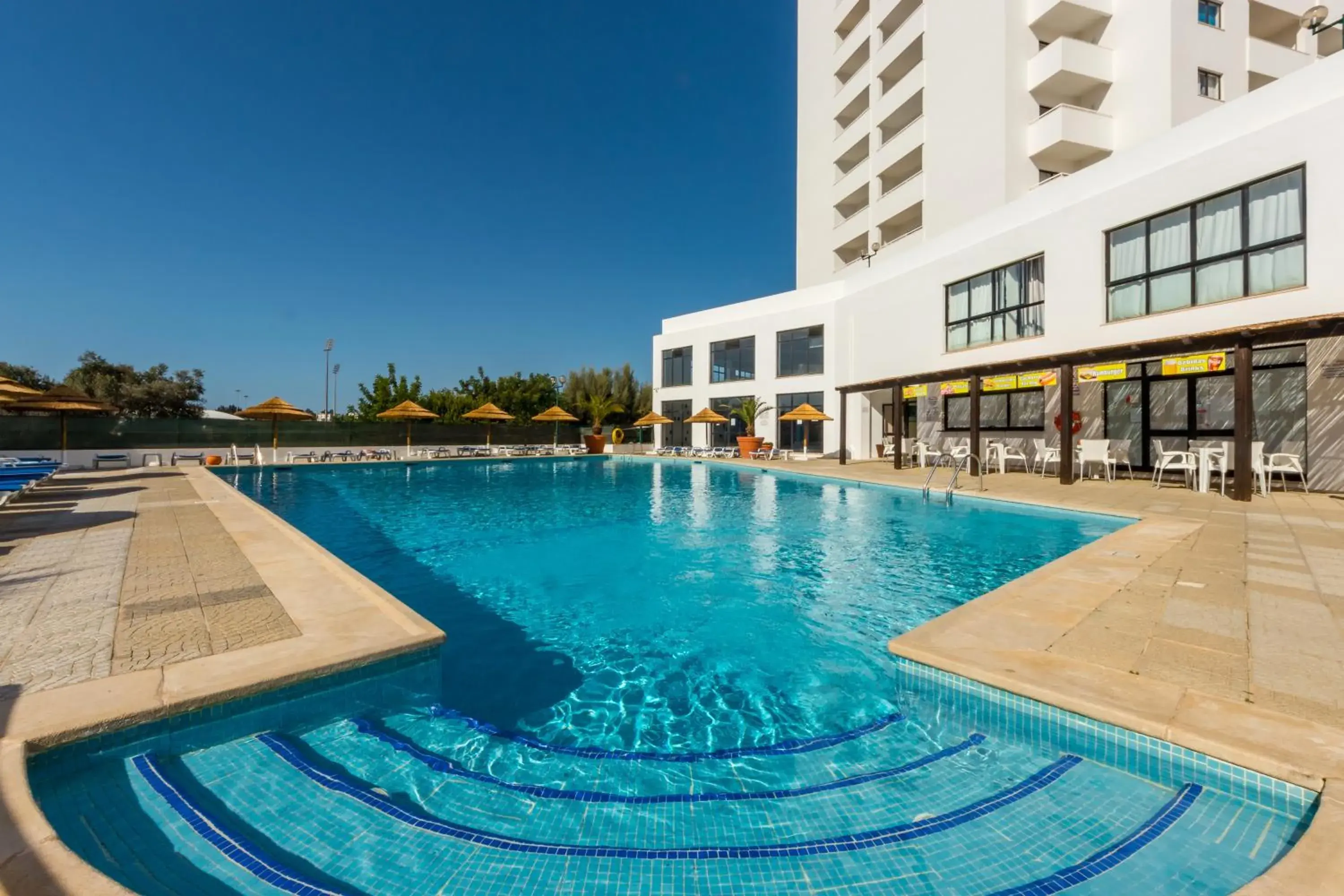 Restaurant/places to eat in Janelas do Mar Apartamentos Turisticos Restaurant/places to eat in Janelas do Mar Apartamentos Turisticos