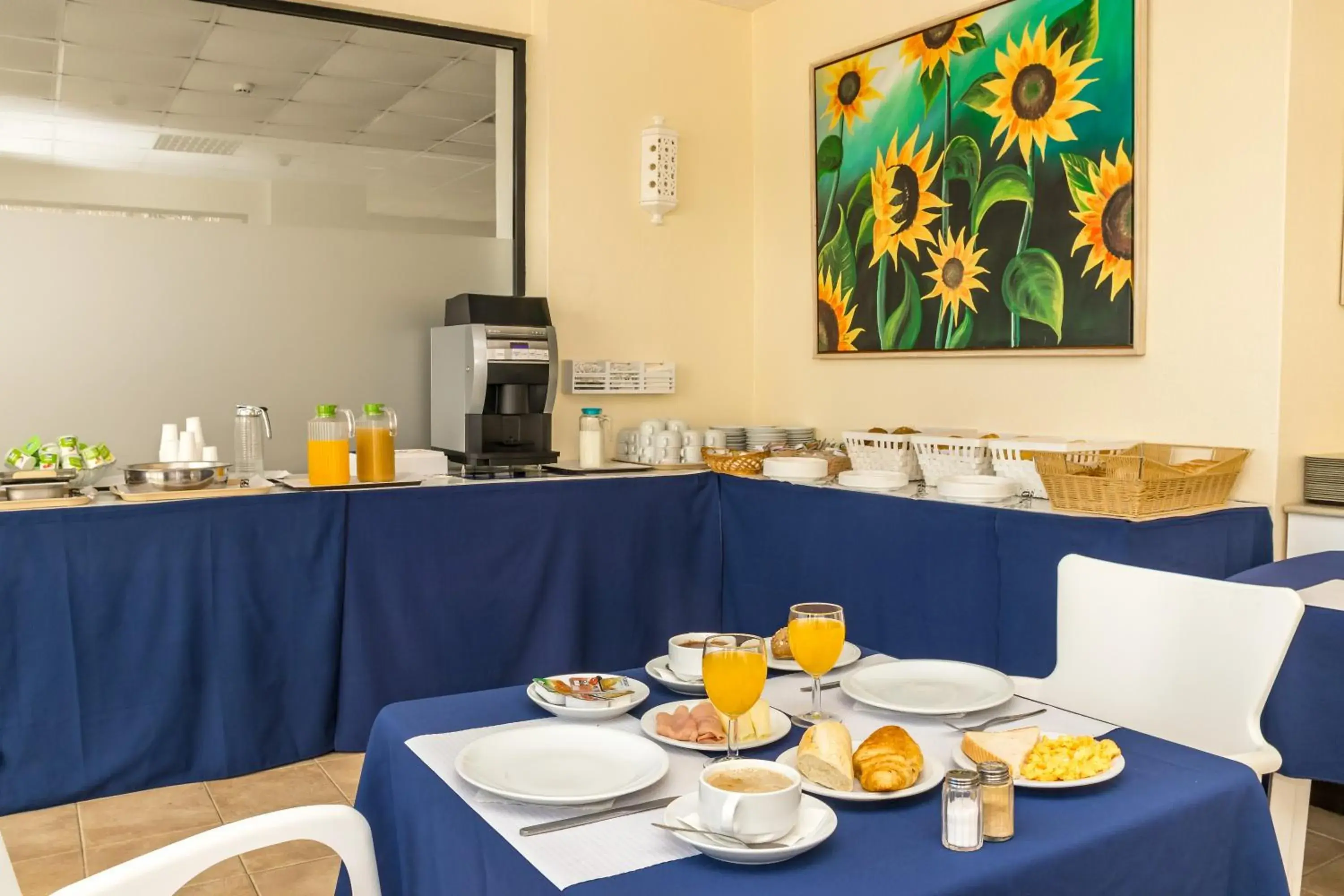 Restaurant/places to eat in Janelas do Mar Apartamentos Turisticos Restaurant/places to eat in Janelas do Mar Apartamentos Turisticos