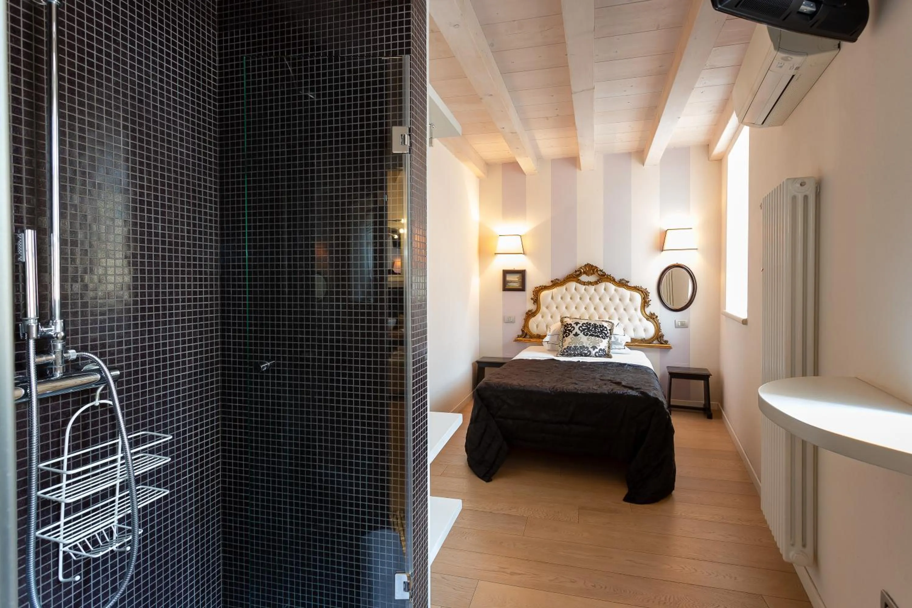 Bed in Bagolina Boutique B&B