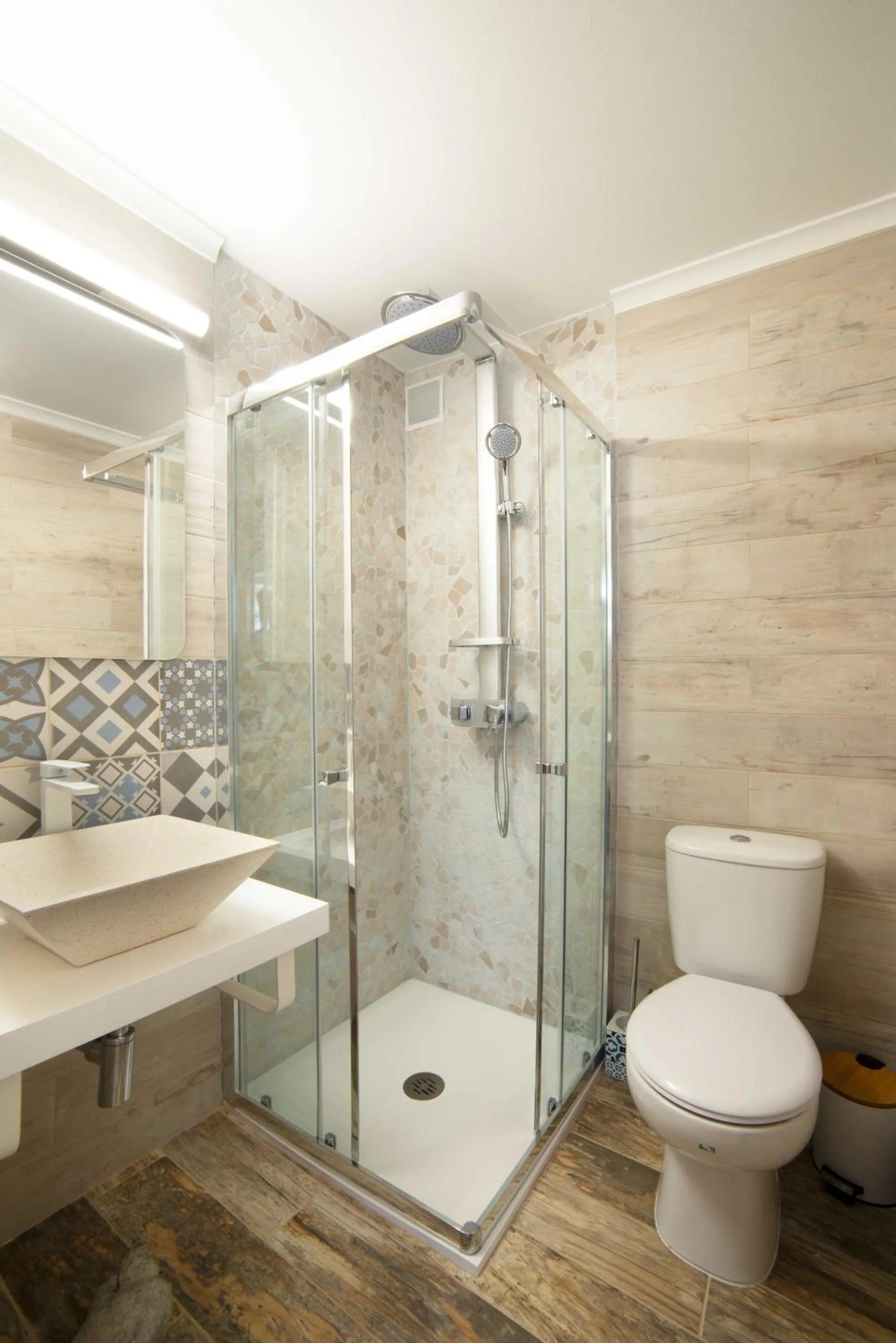 Bathroom in O Quintal Guesthouse