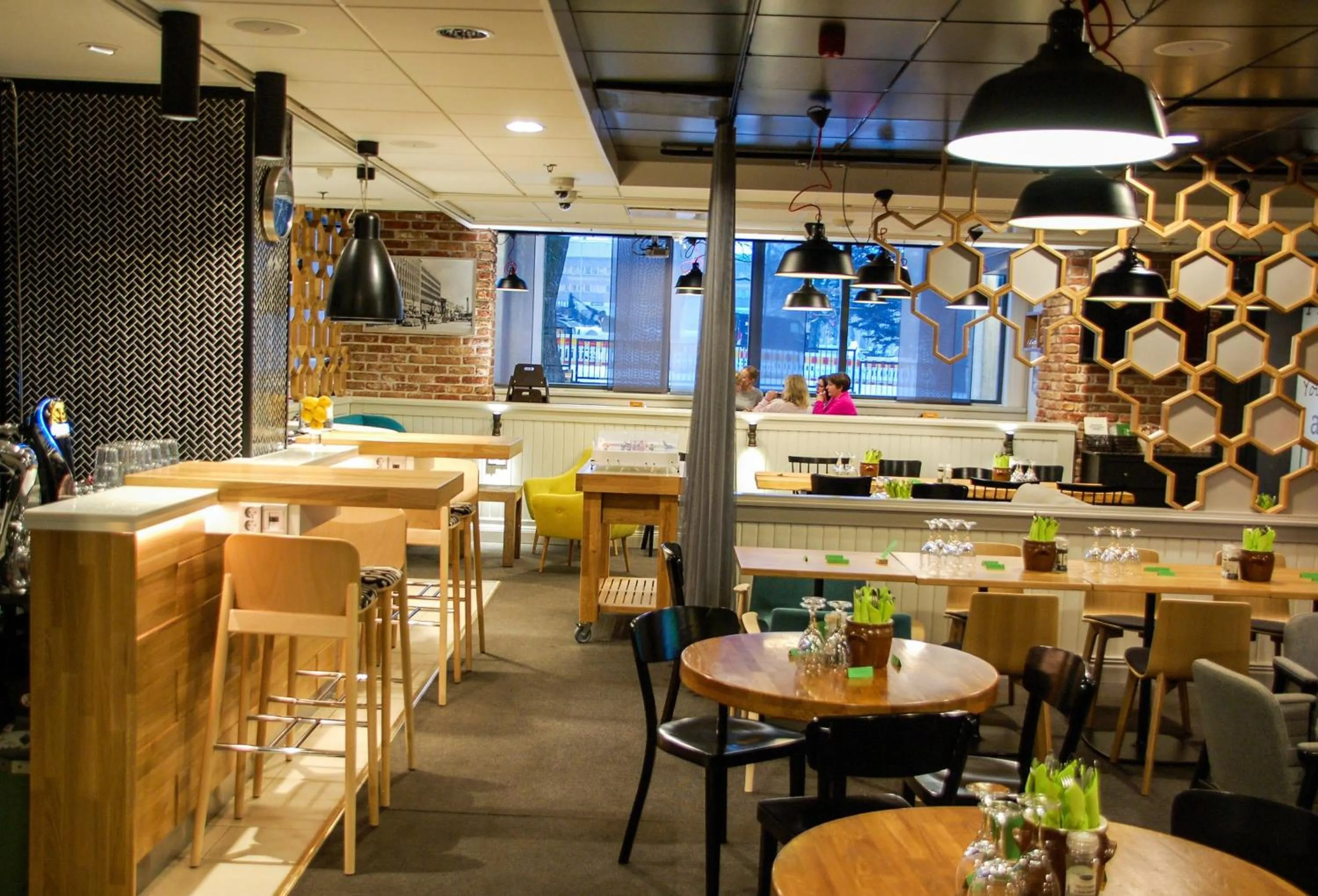 Restaurant/places to eat in Holiday Inn Tampere - Central Station by IHG