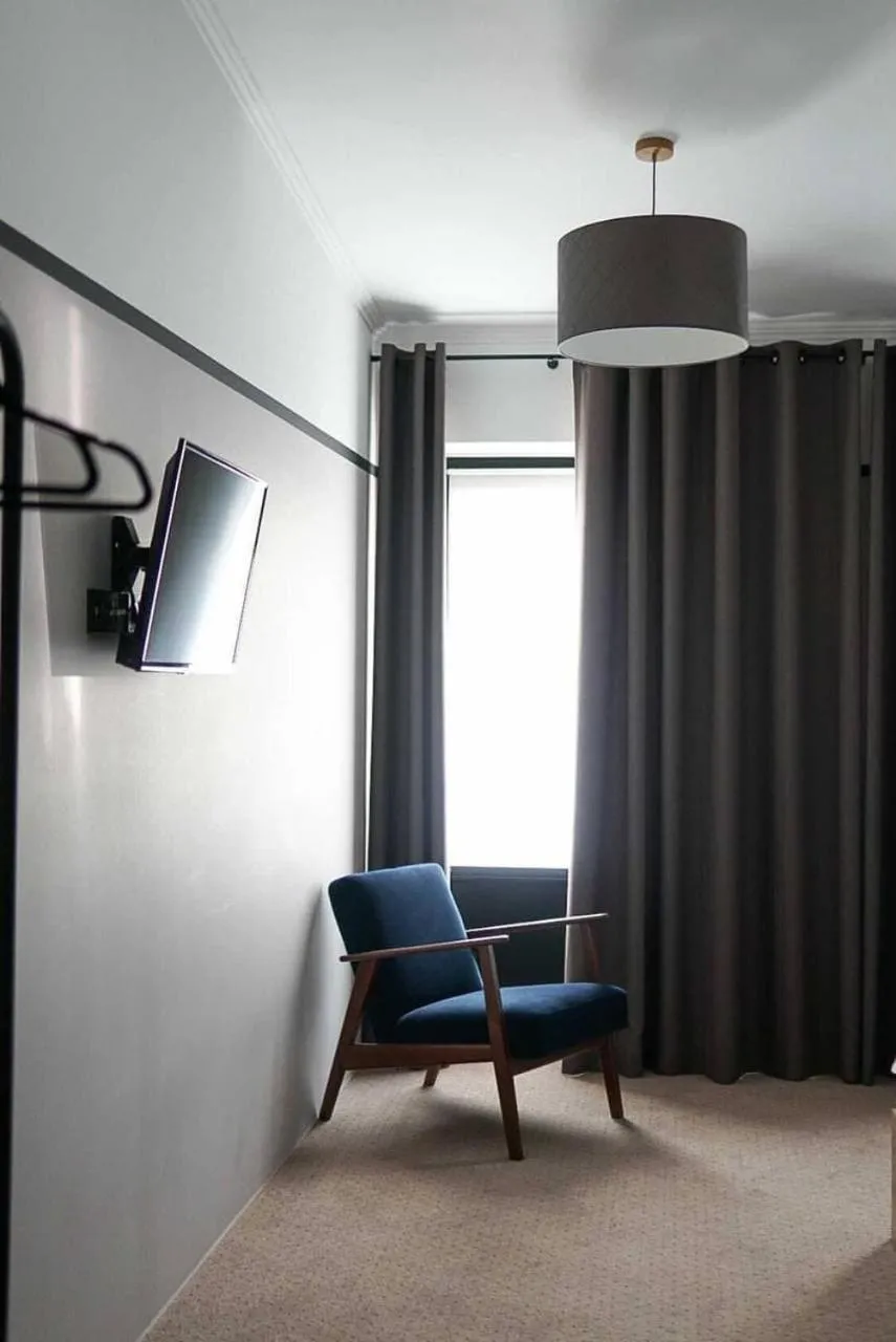 Hotel 52