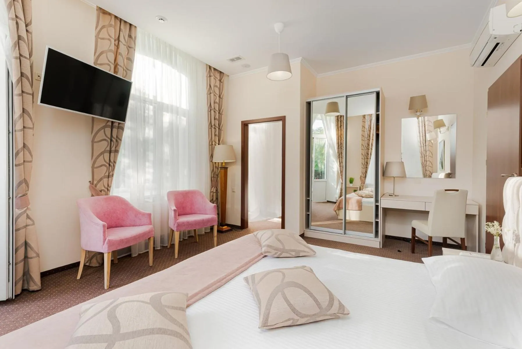 Bed in Hotel 52