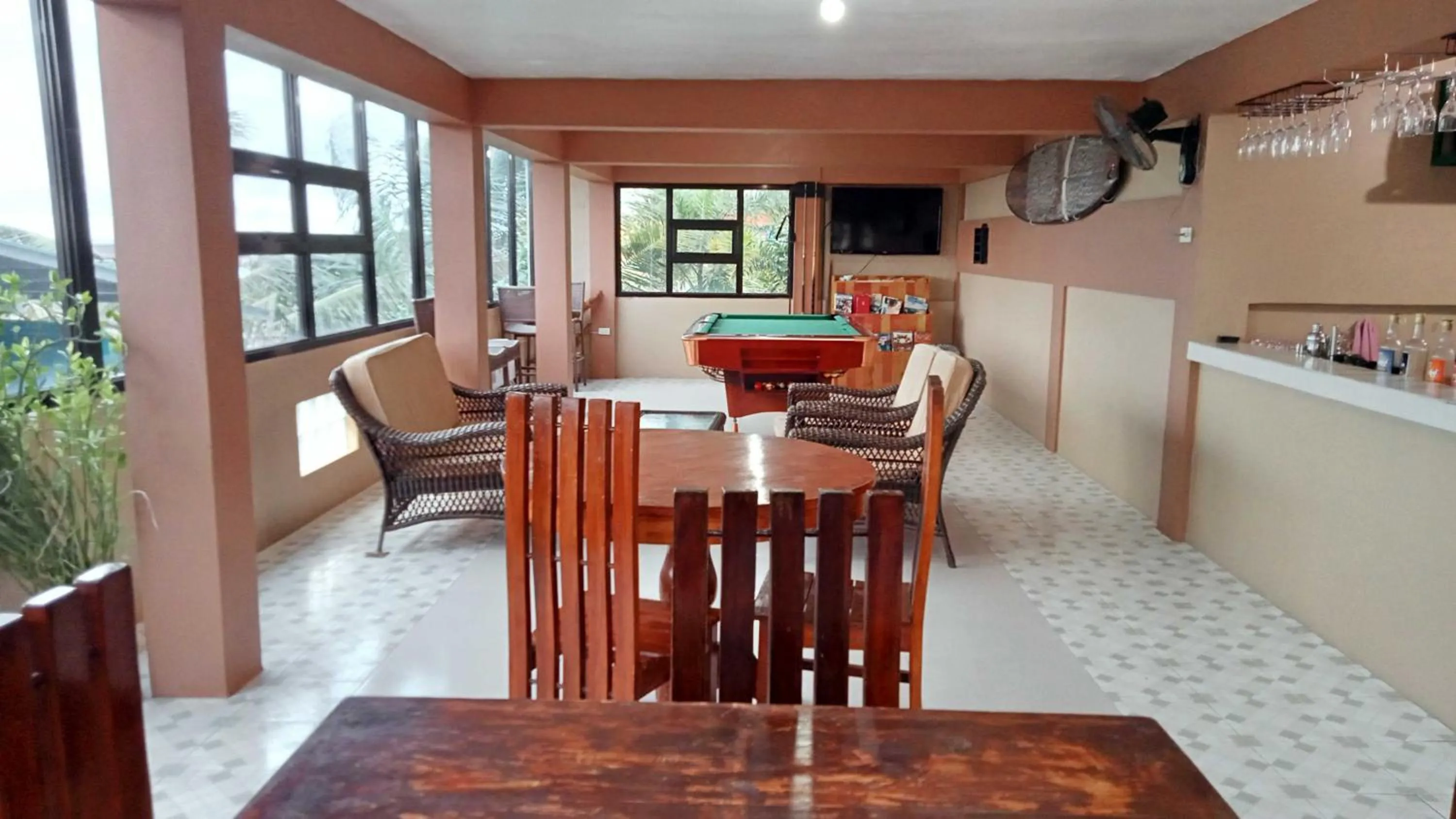 Billiard in Mope Beach Resort