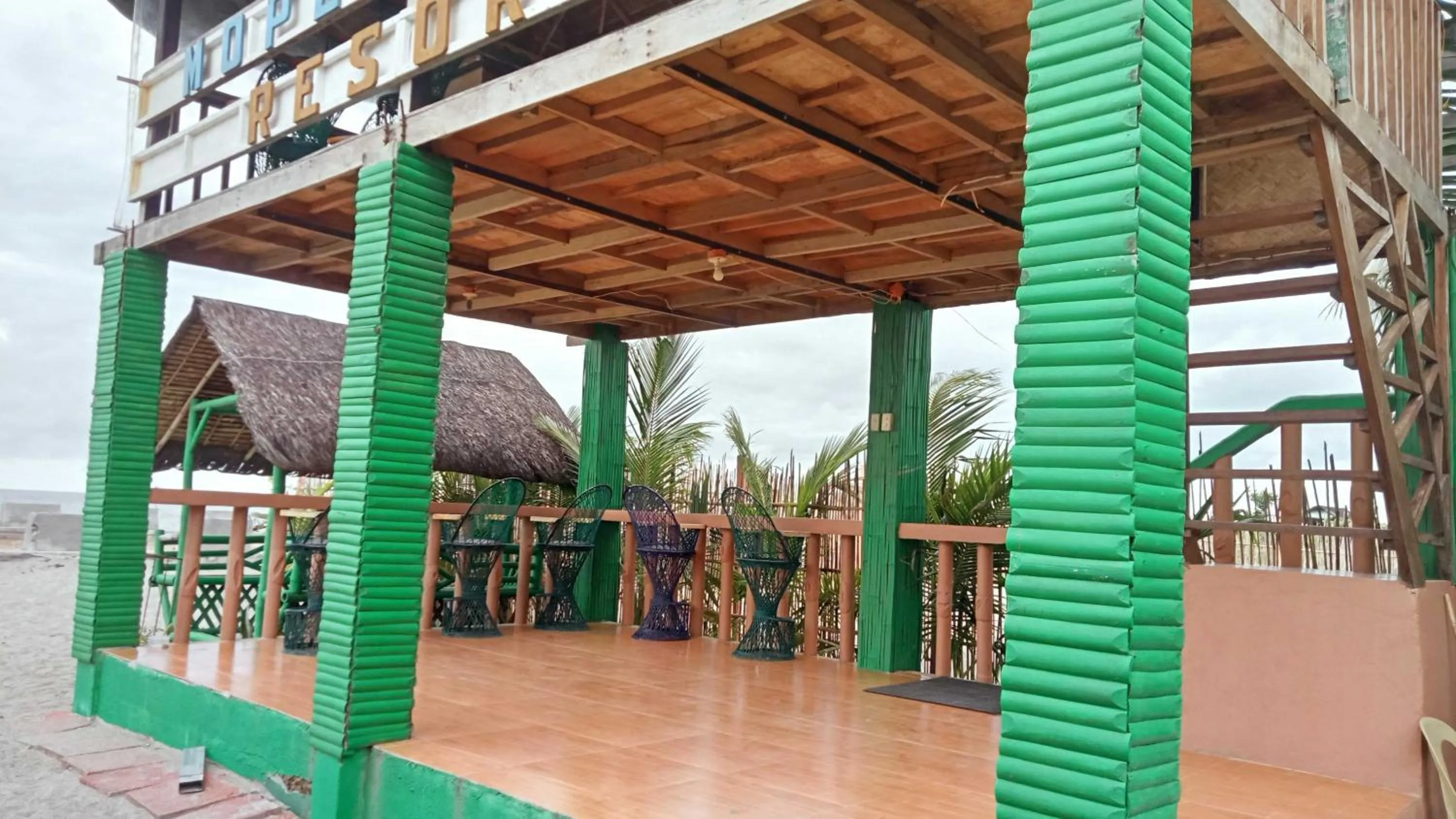 Beach in Mope Beach Resort